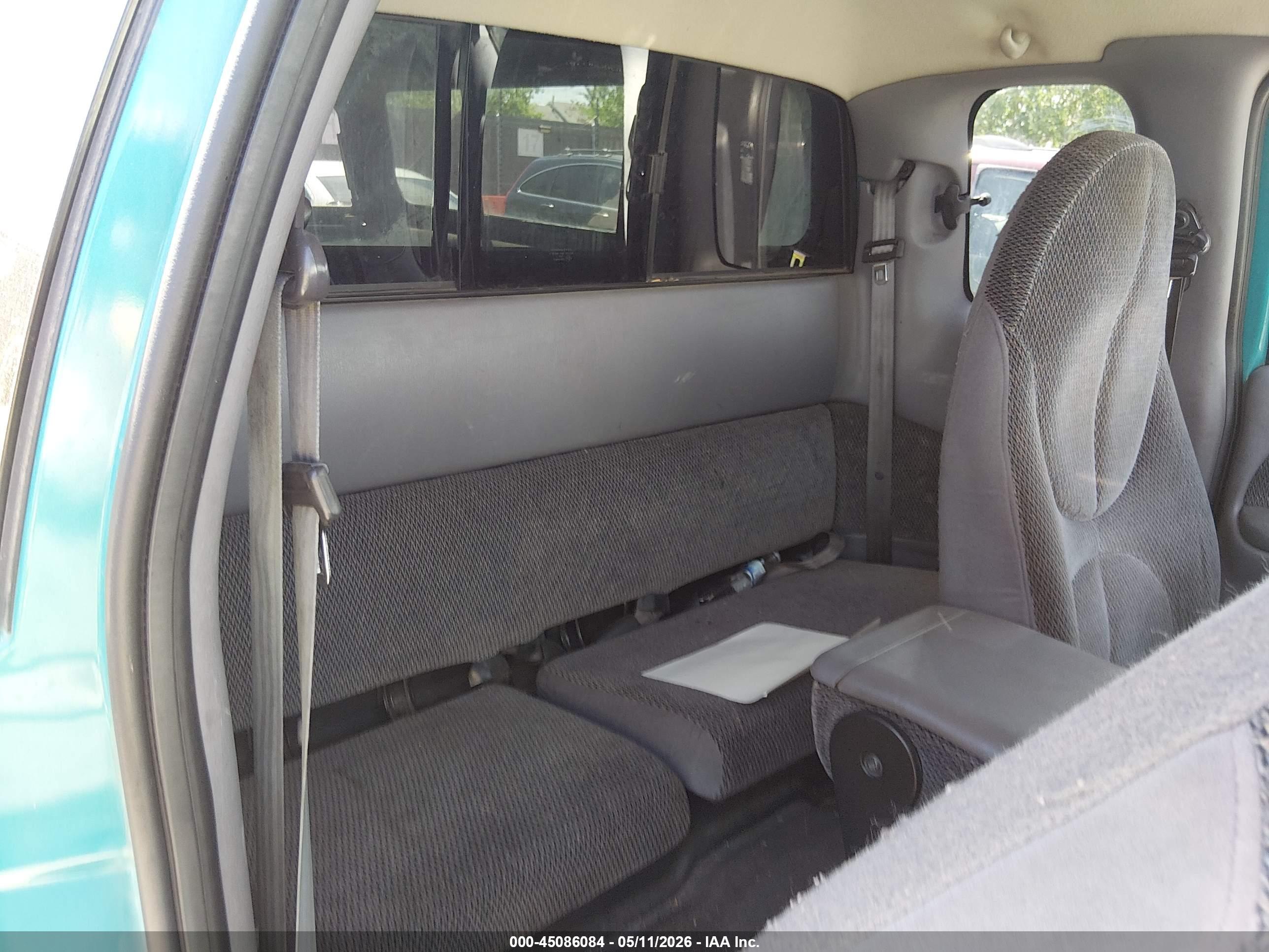 DODGE DAKOTA image 8