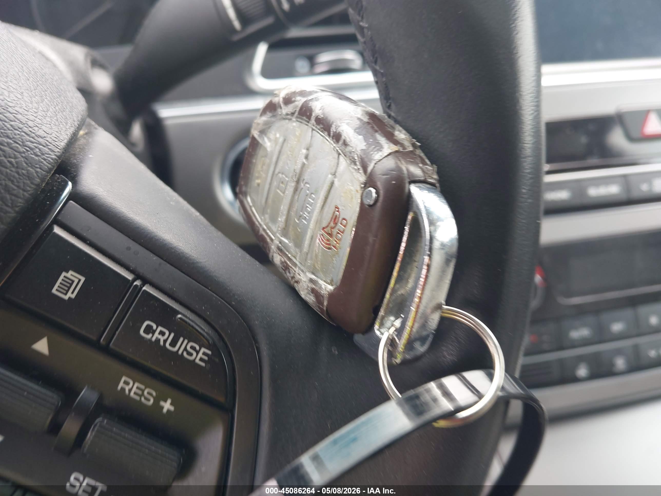 HYUNDAI SONATA image 11