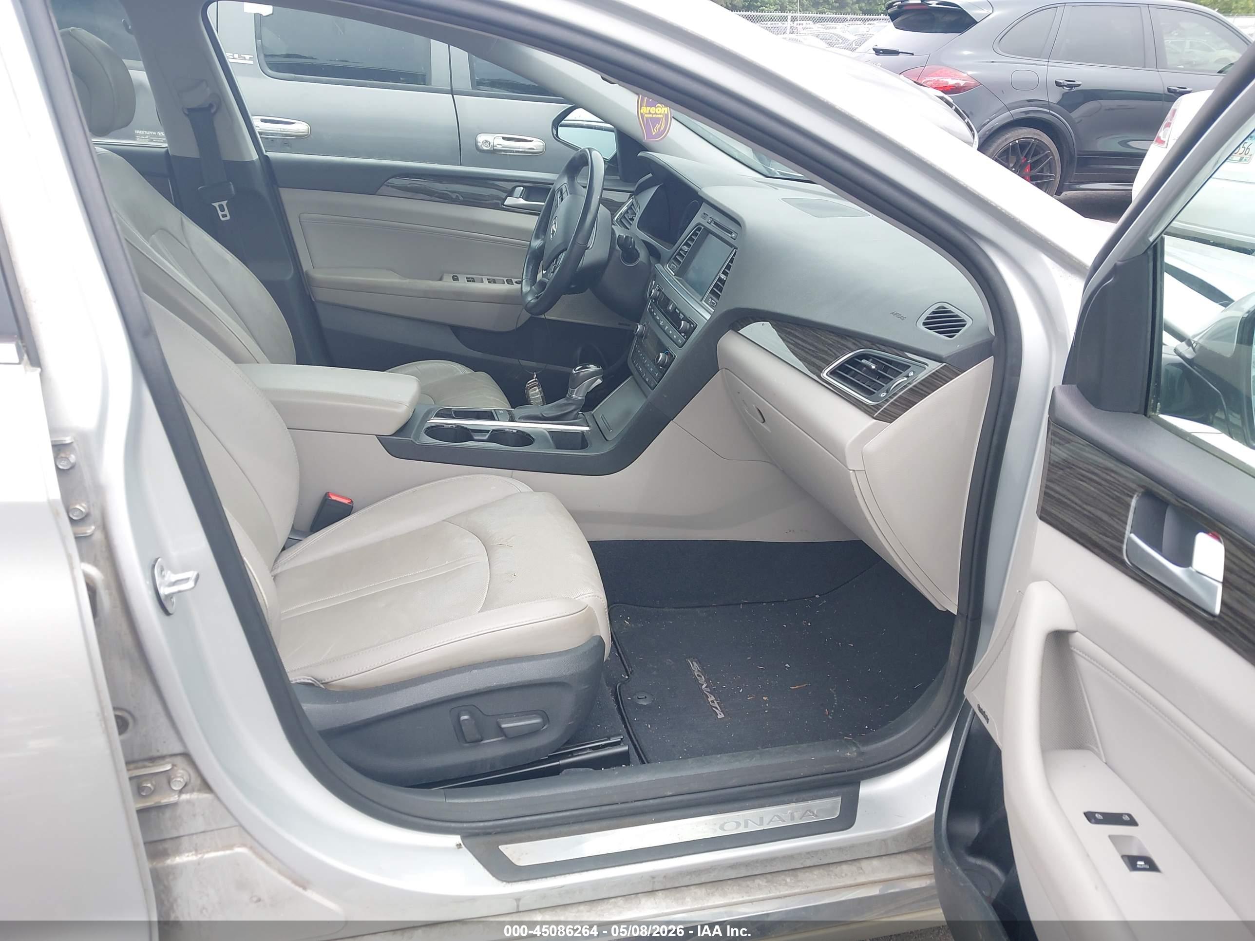 HYUNDAI SONATA image 5