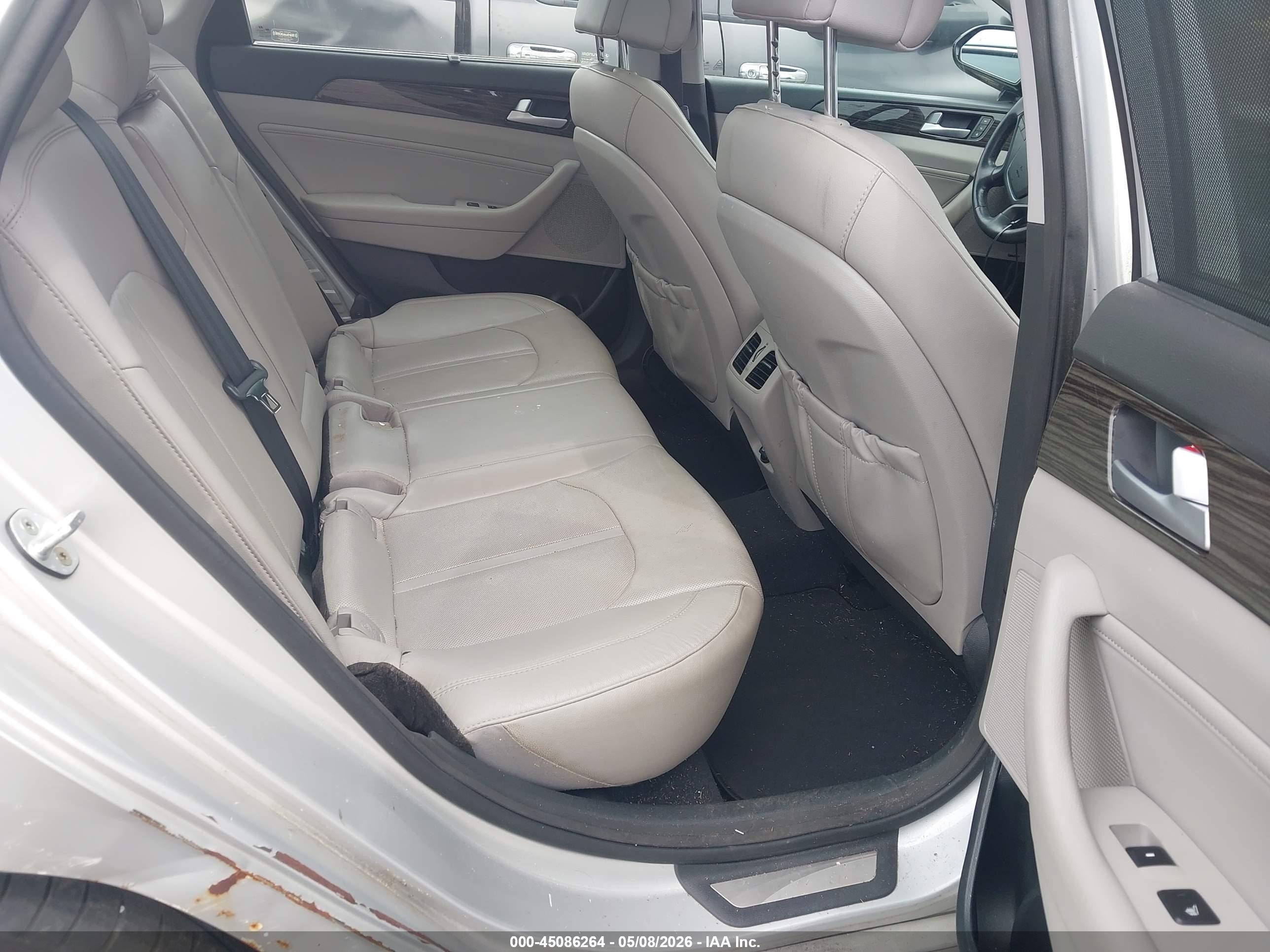 HYUNDAI SONATA image 8