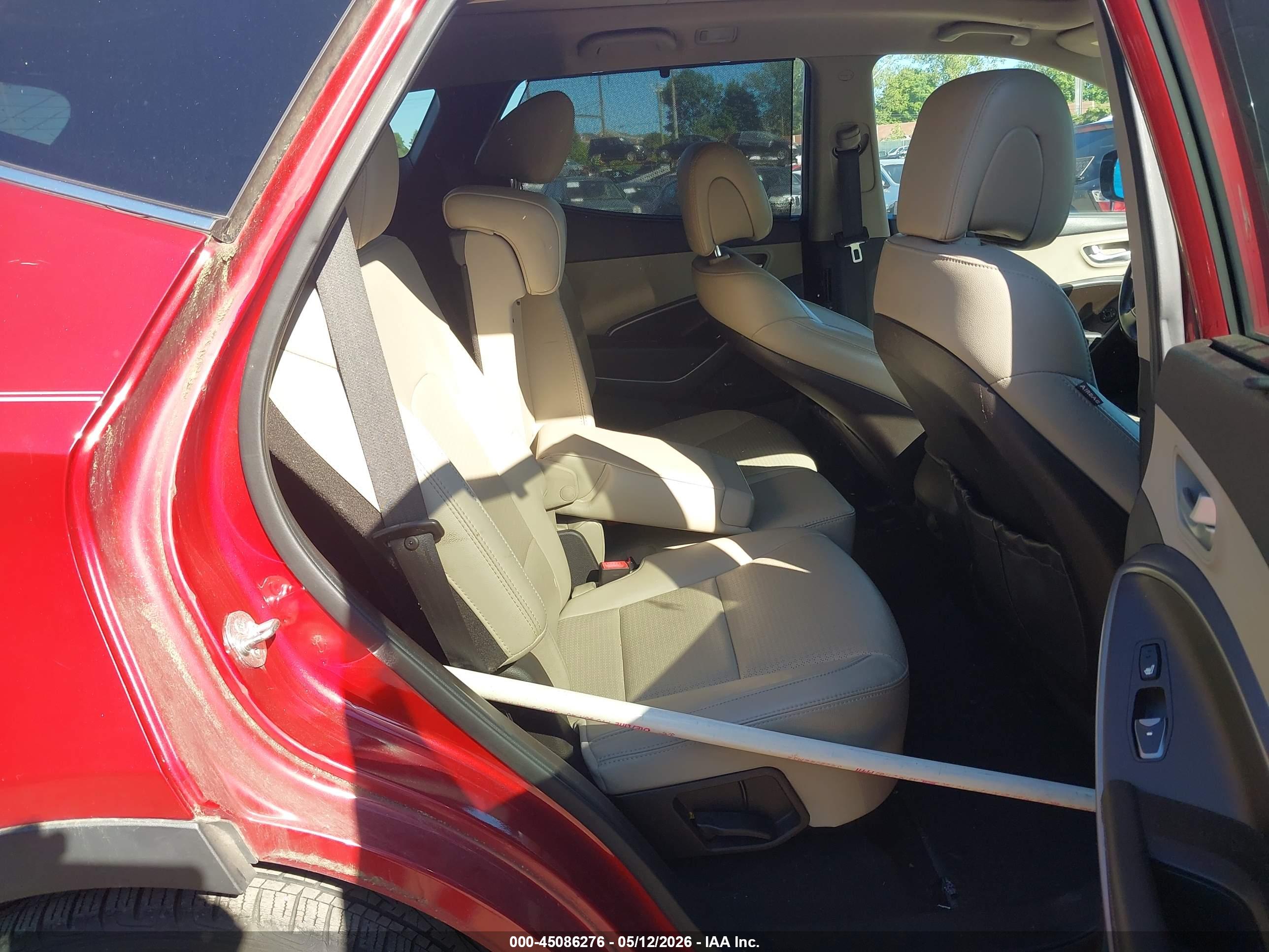 HYUNDAI SANTA image 8