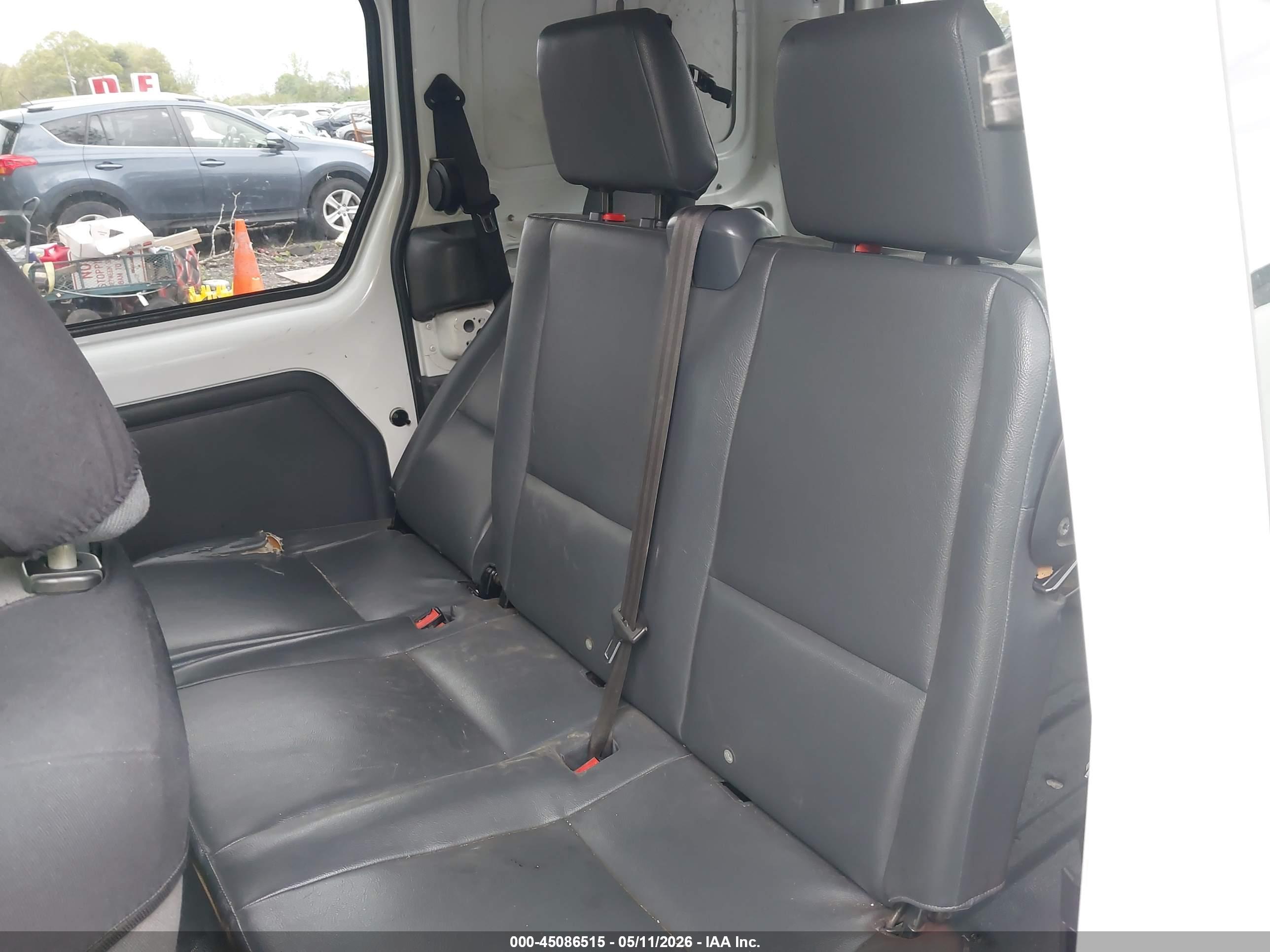 FORD TRANSIT image 8