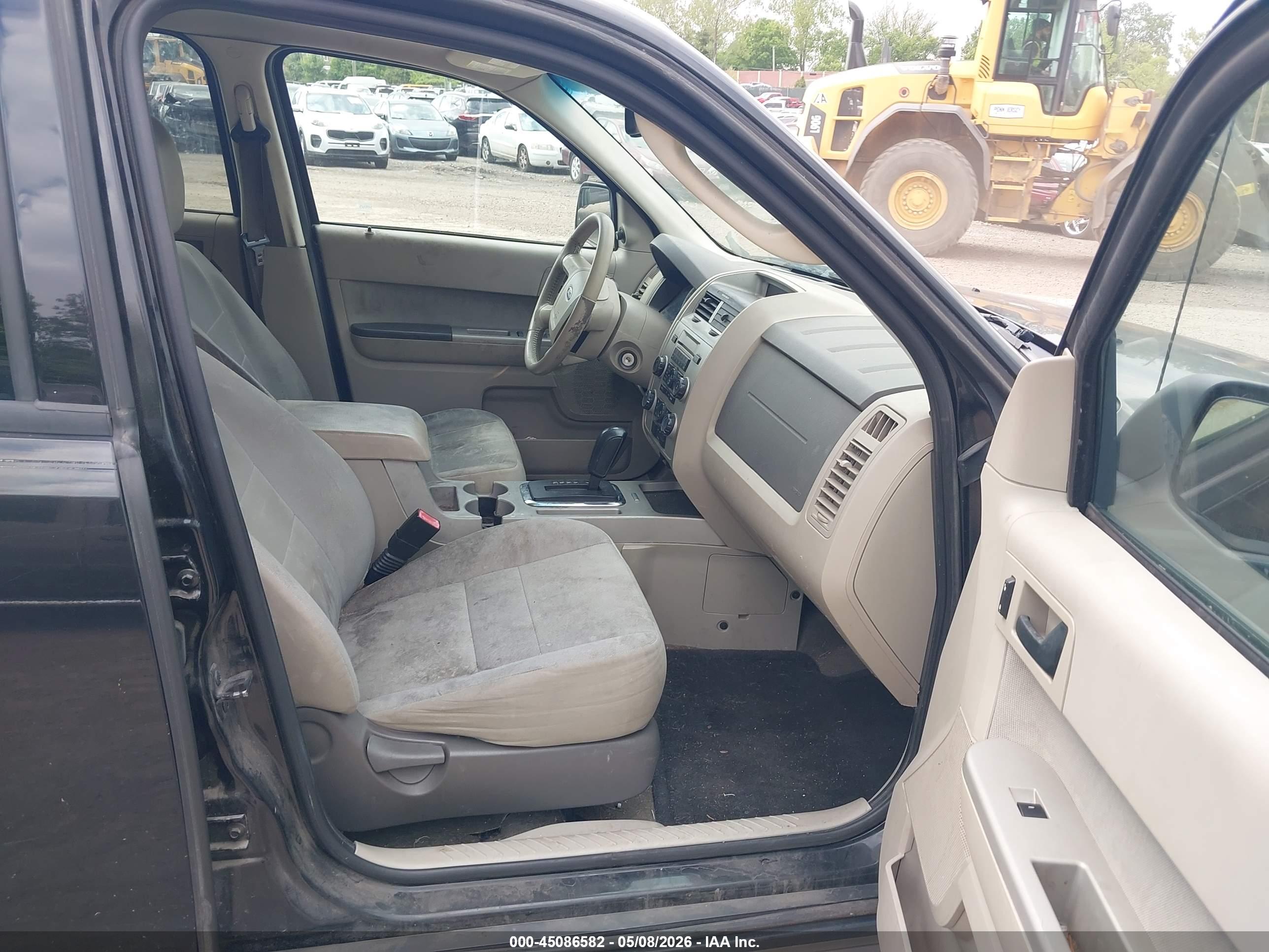 FORD ESCAPE image 5