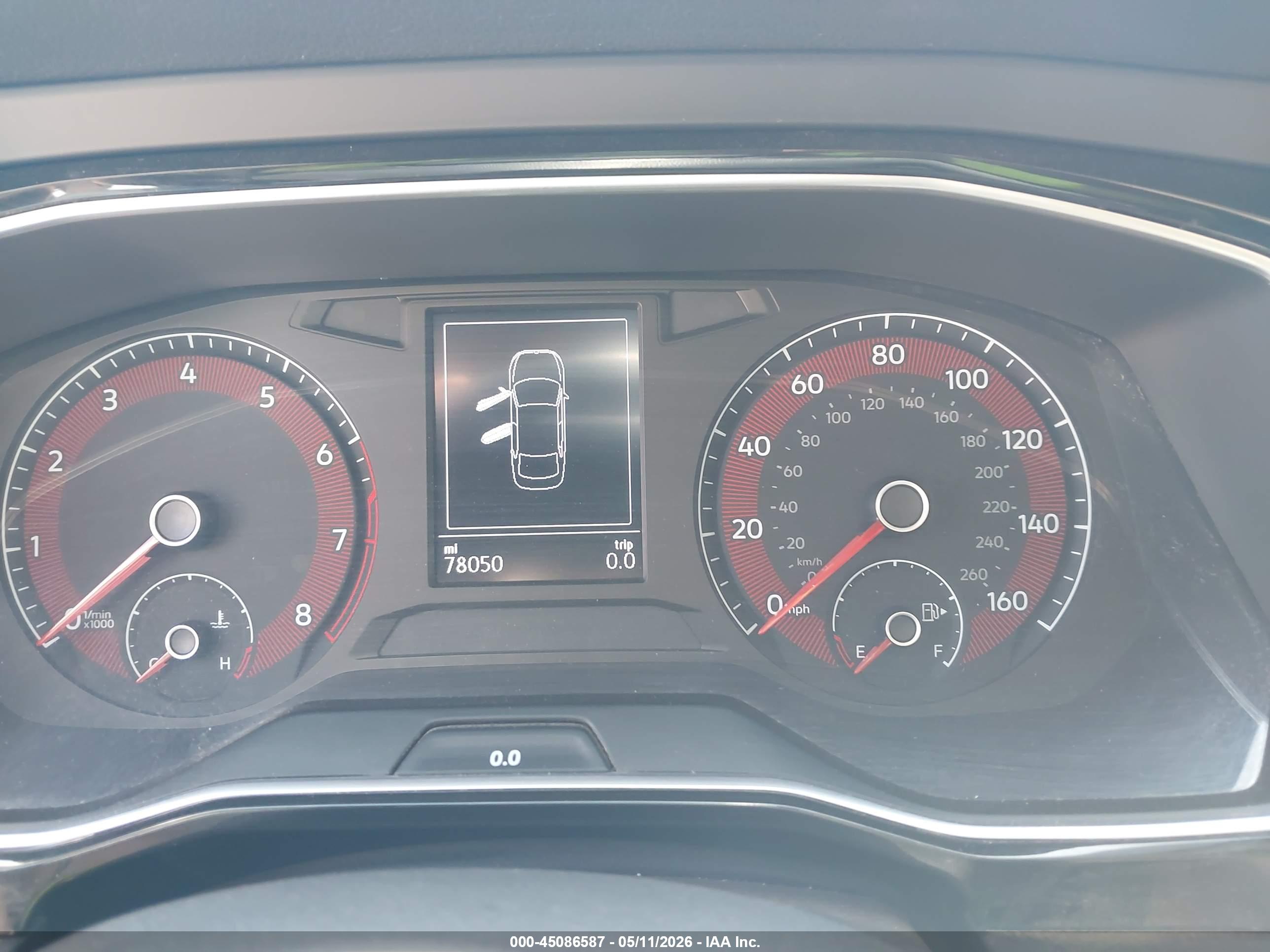 VOLKSWAGEN JETTA image 7