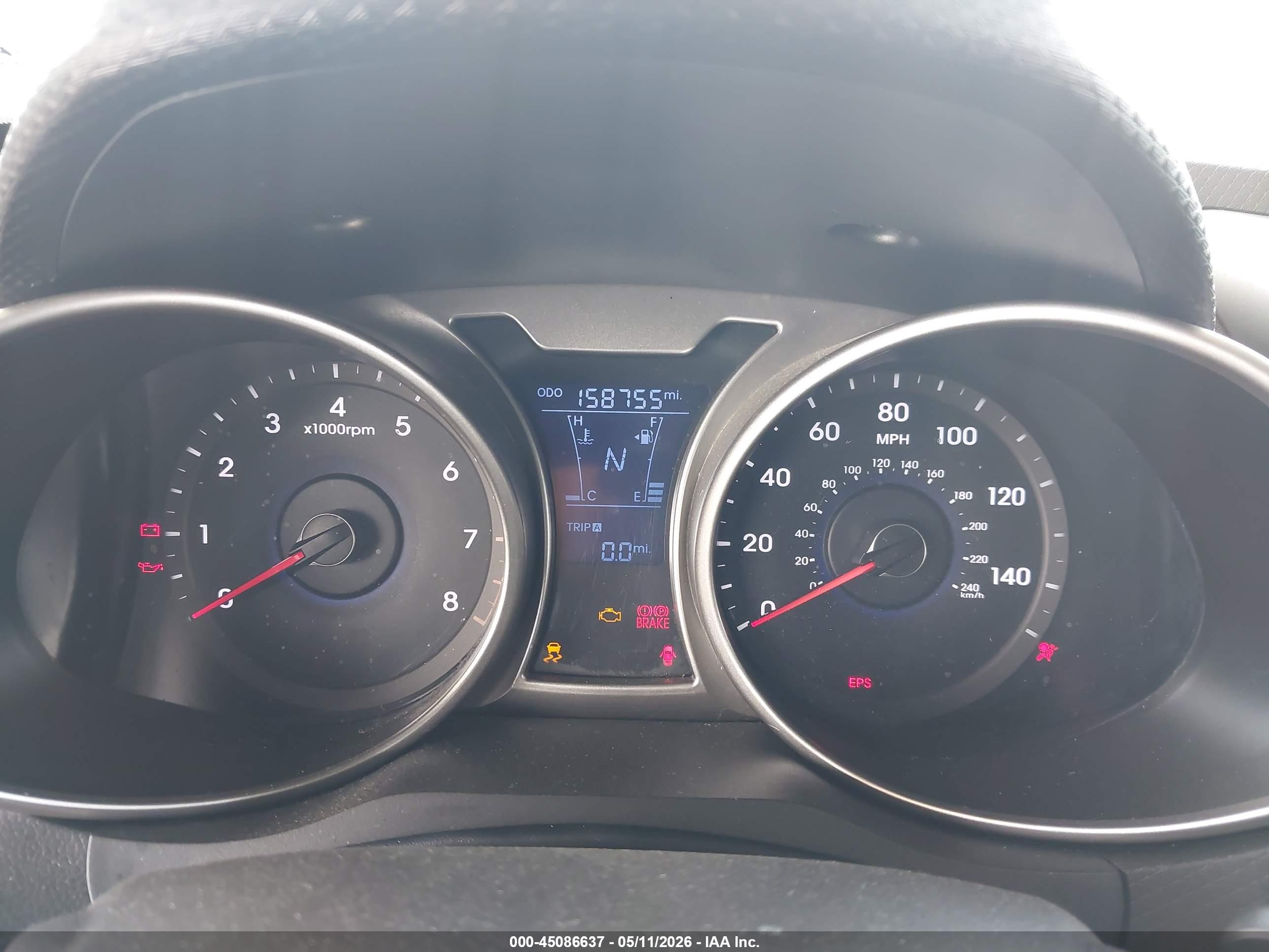 HYUNDAI VELOSTER image 7