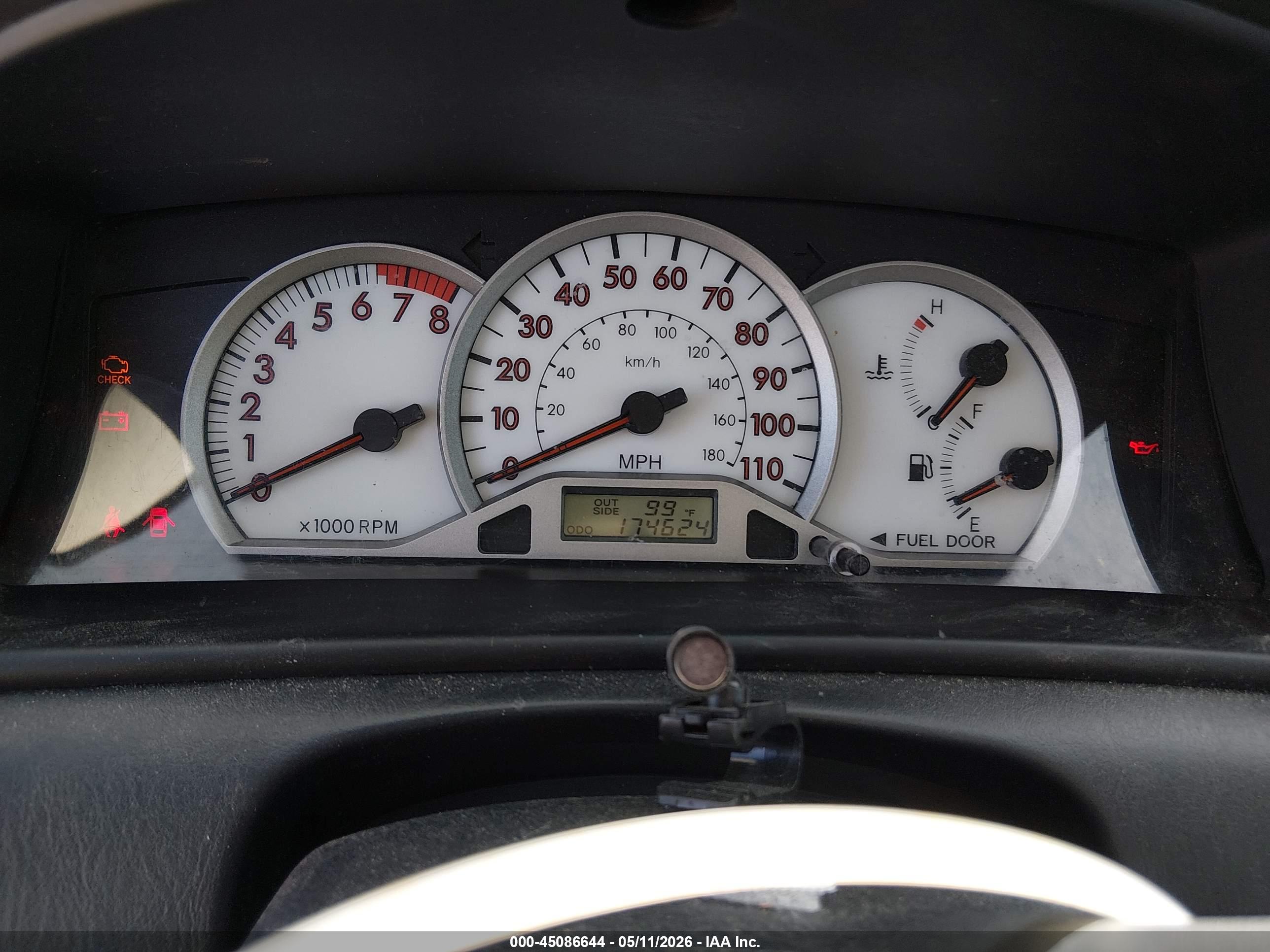 TOYOTA COROLLA image 7