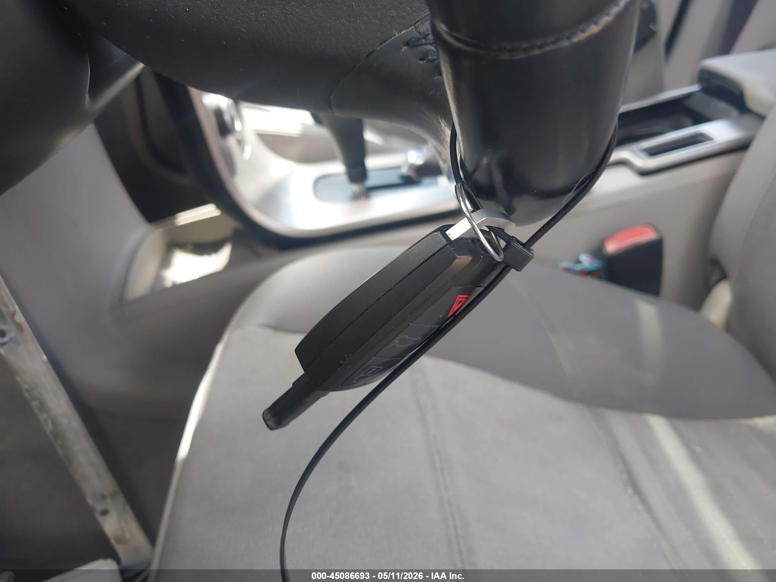 VOLVO C30 image 11