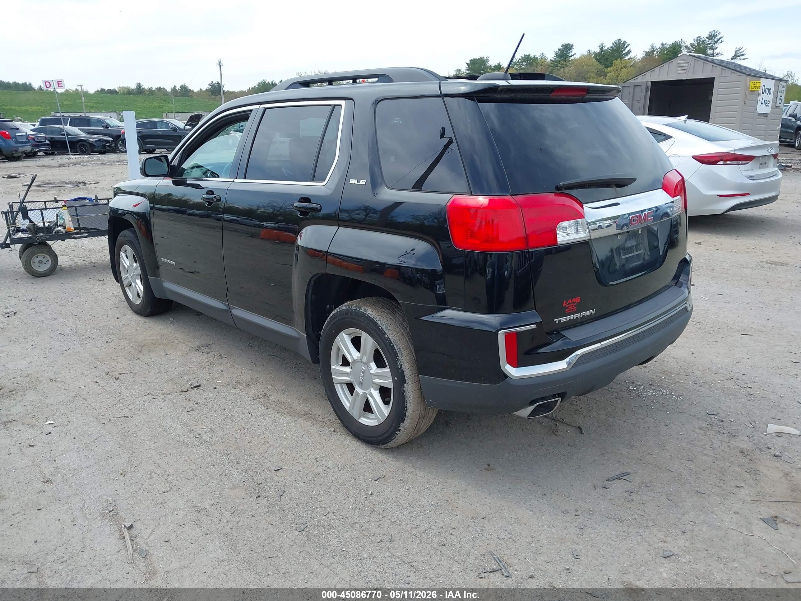 GMC TERRAIN image 3