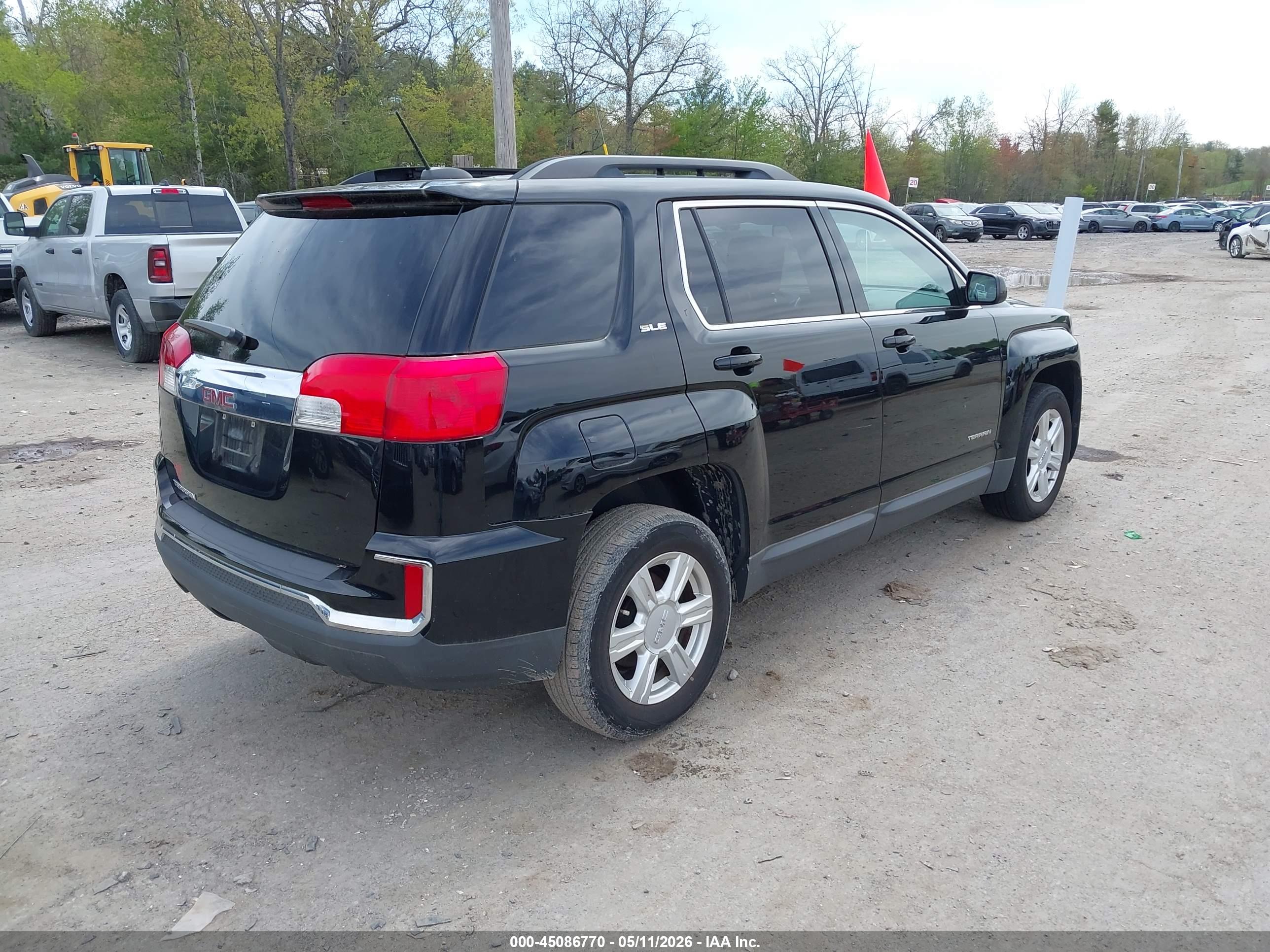 GMC TERRAIN image 4