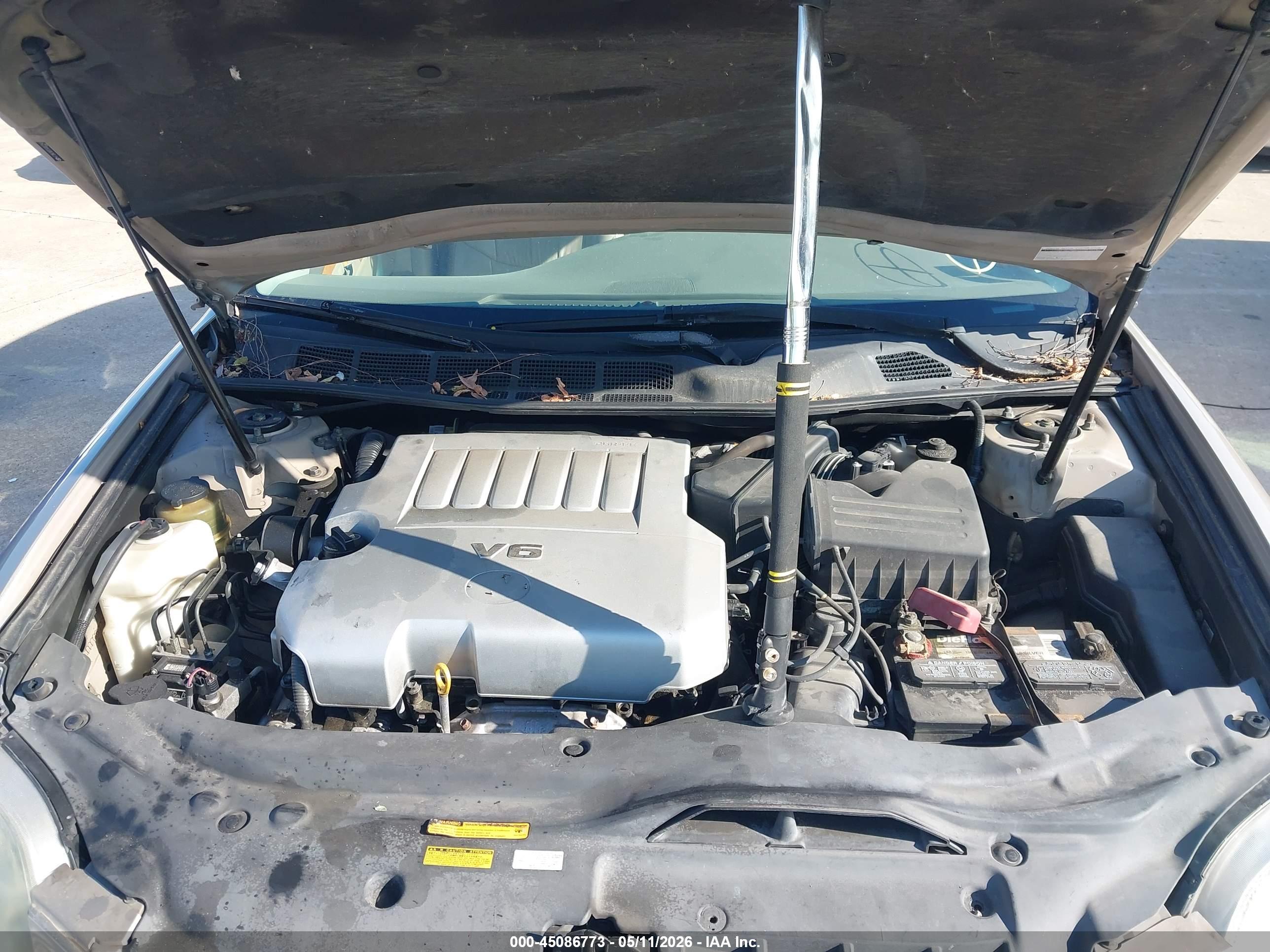TOYOTA AVALON image 10