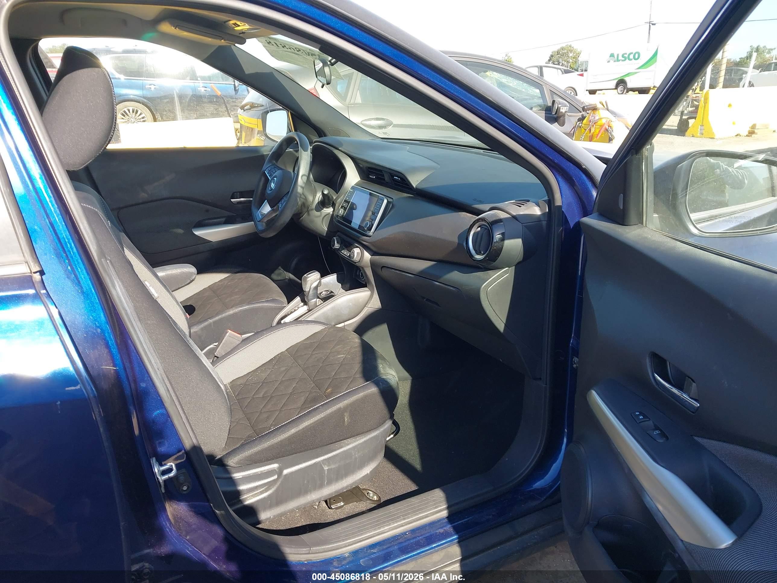NISSAN KICKS image 5
