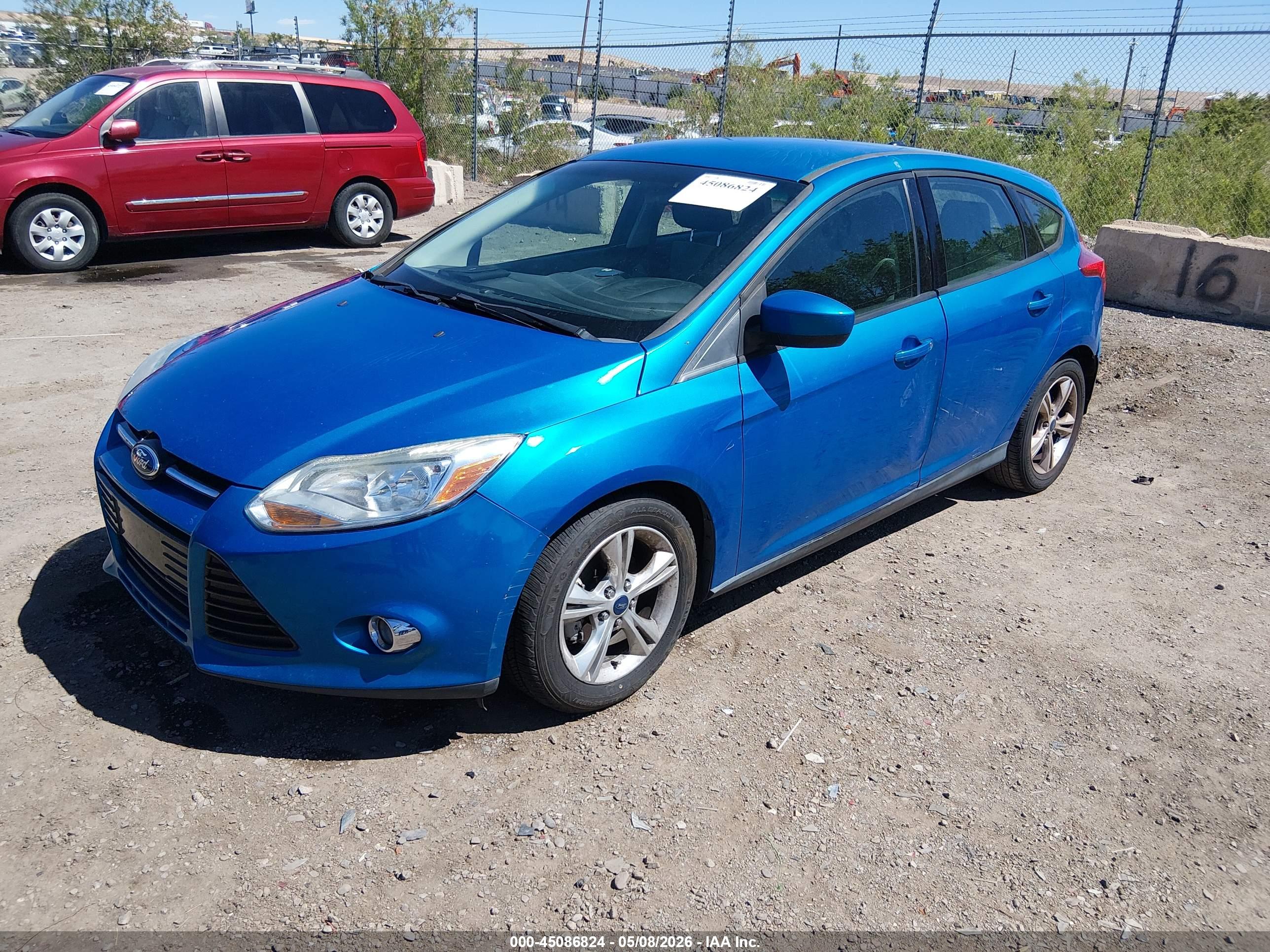 FORD FOCUS image 2