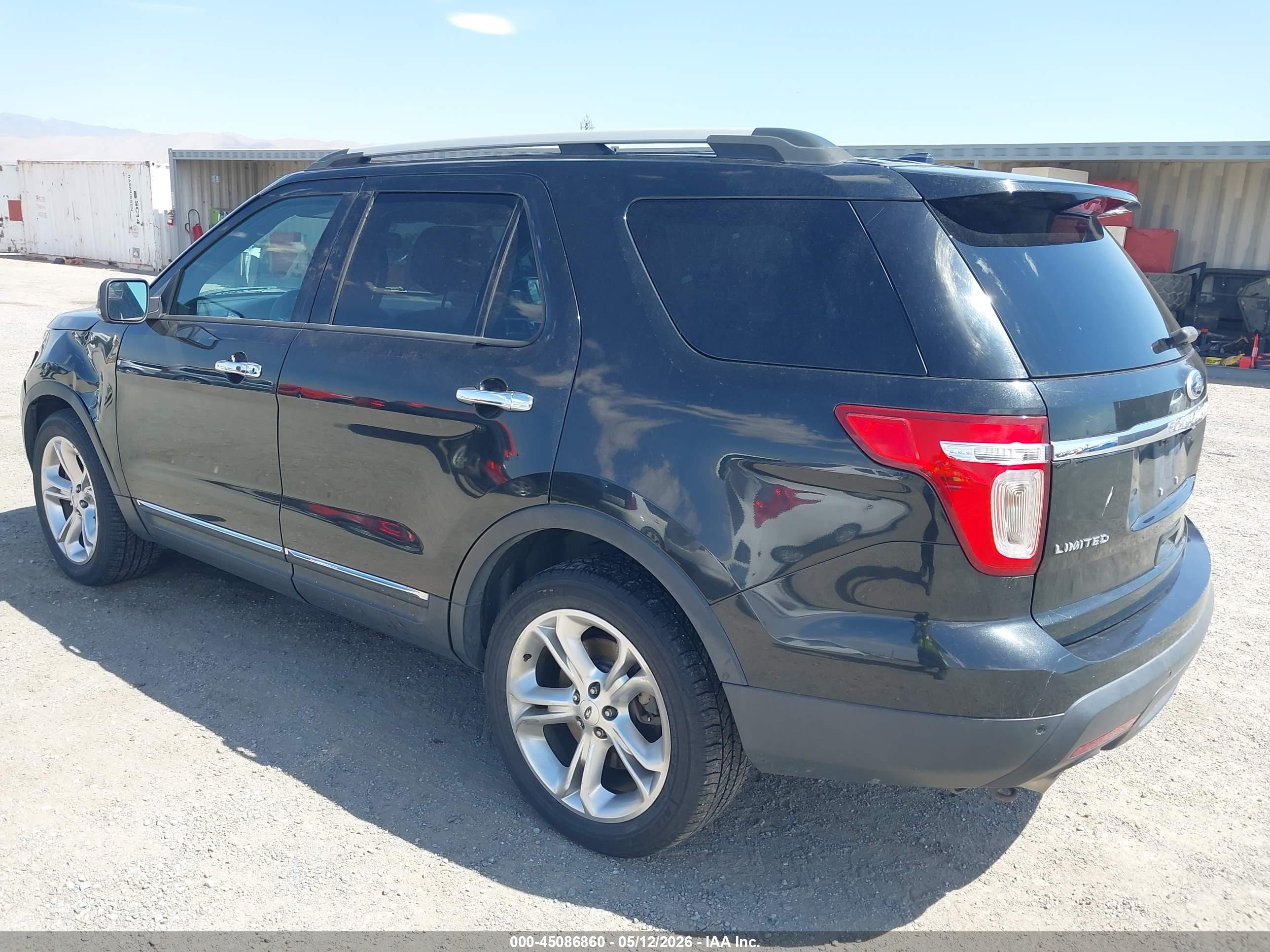 FORD EXPLORER image 3