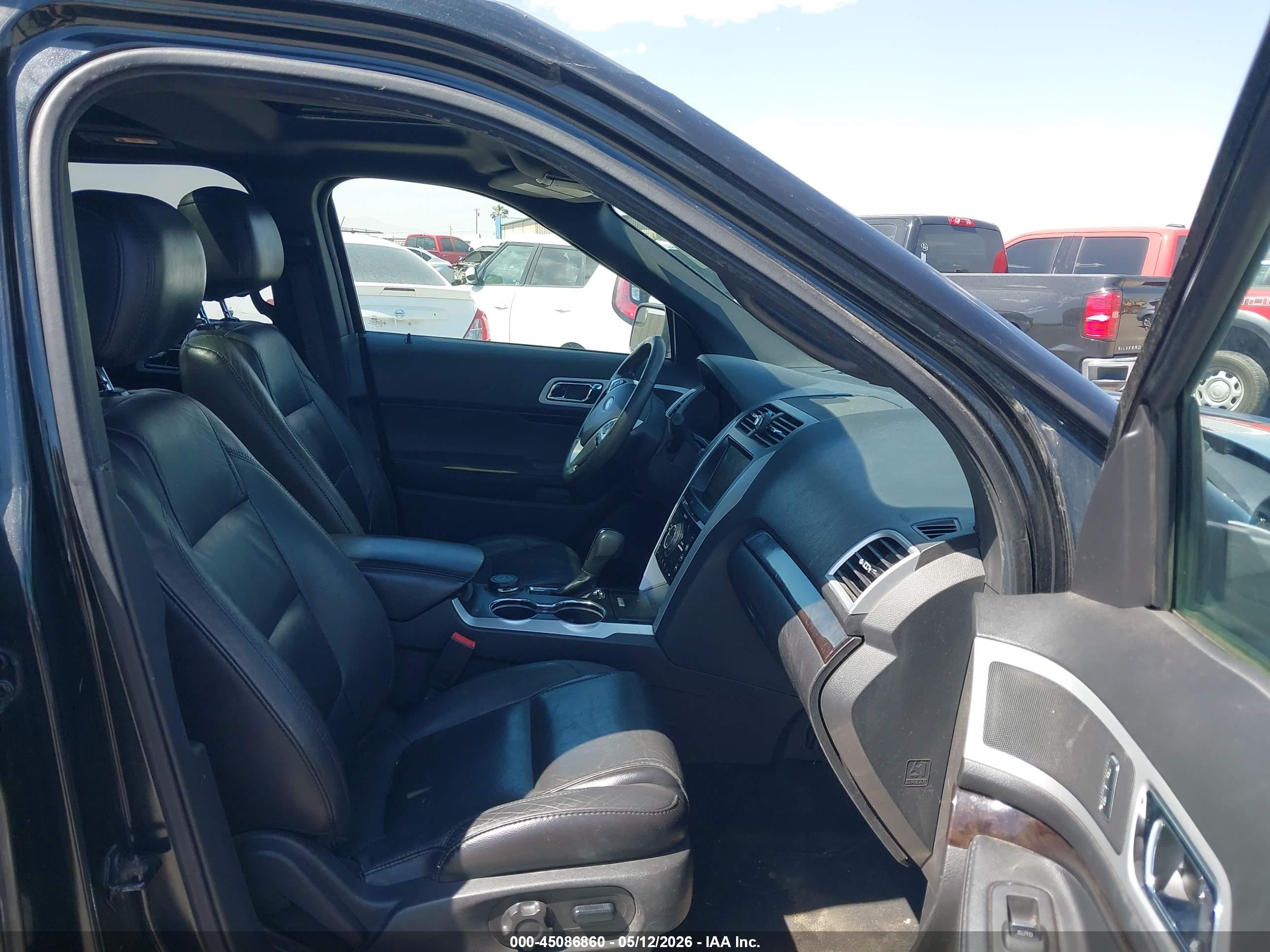 FORD EXPLORER image 5