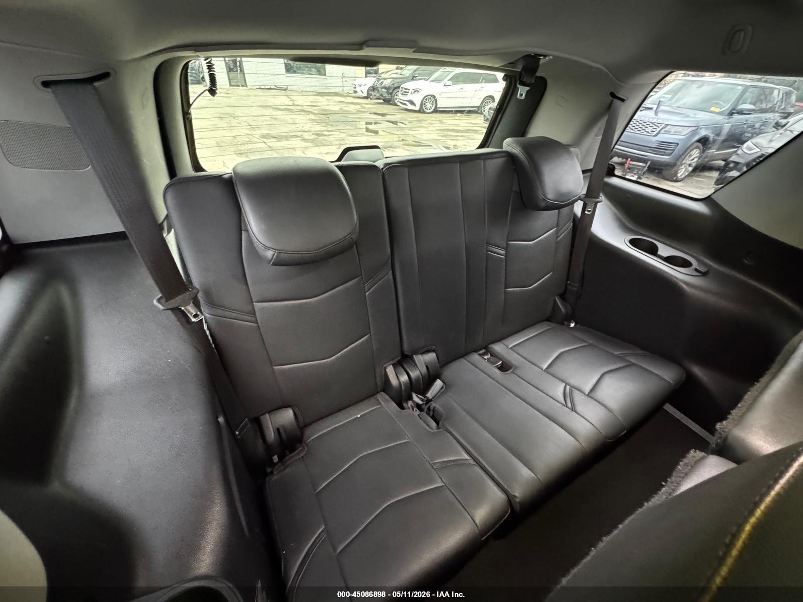 CADILLAC ESCALADE image 11
