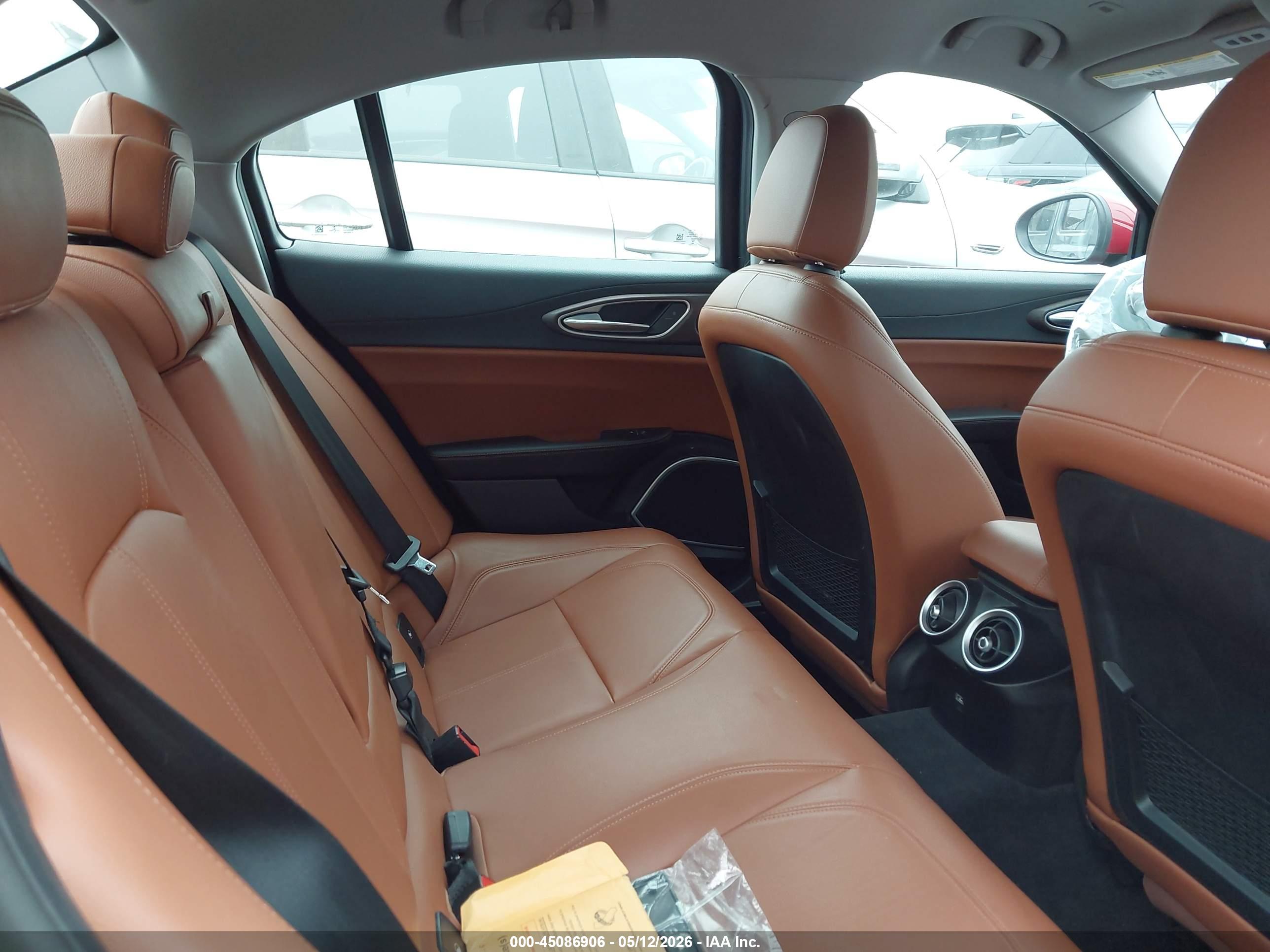 ALFA ROMEO image 8