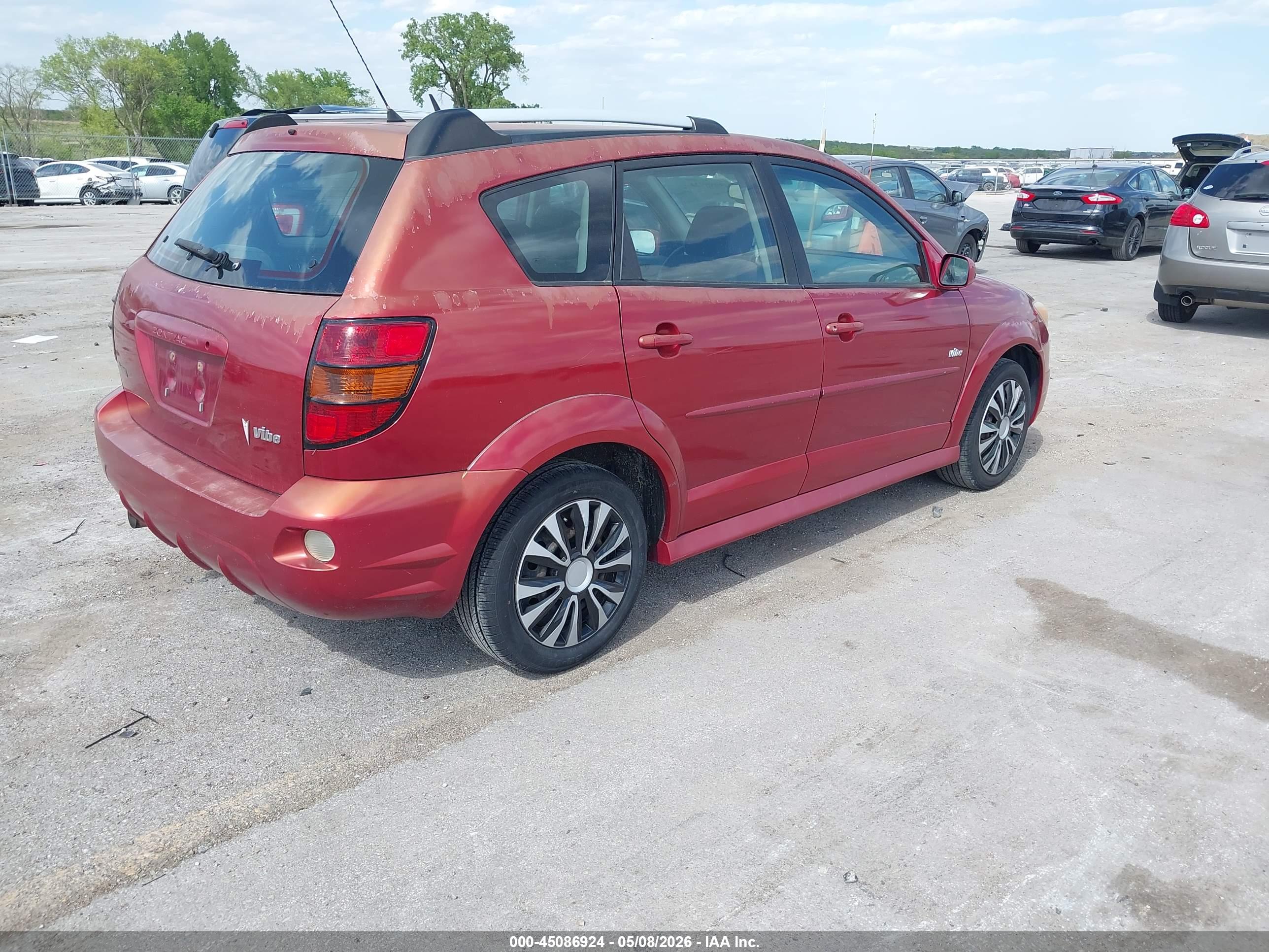 PONTIAC VIBE image 4