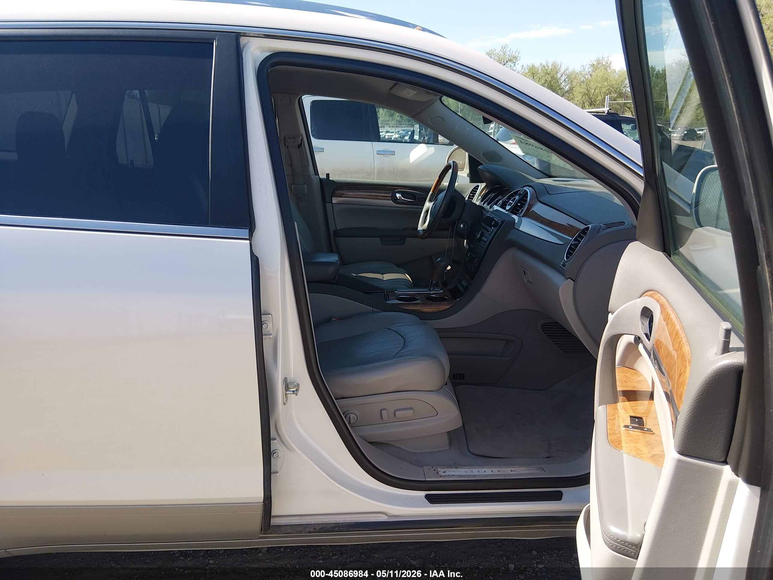 BUICK ENCLAVE image 5