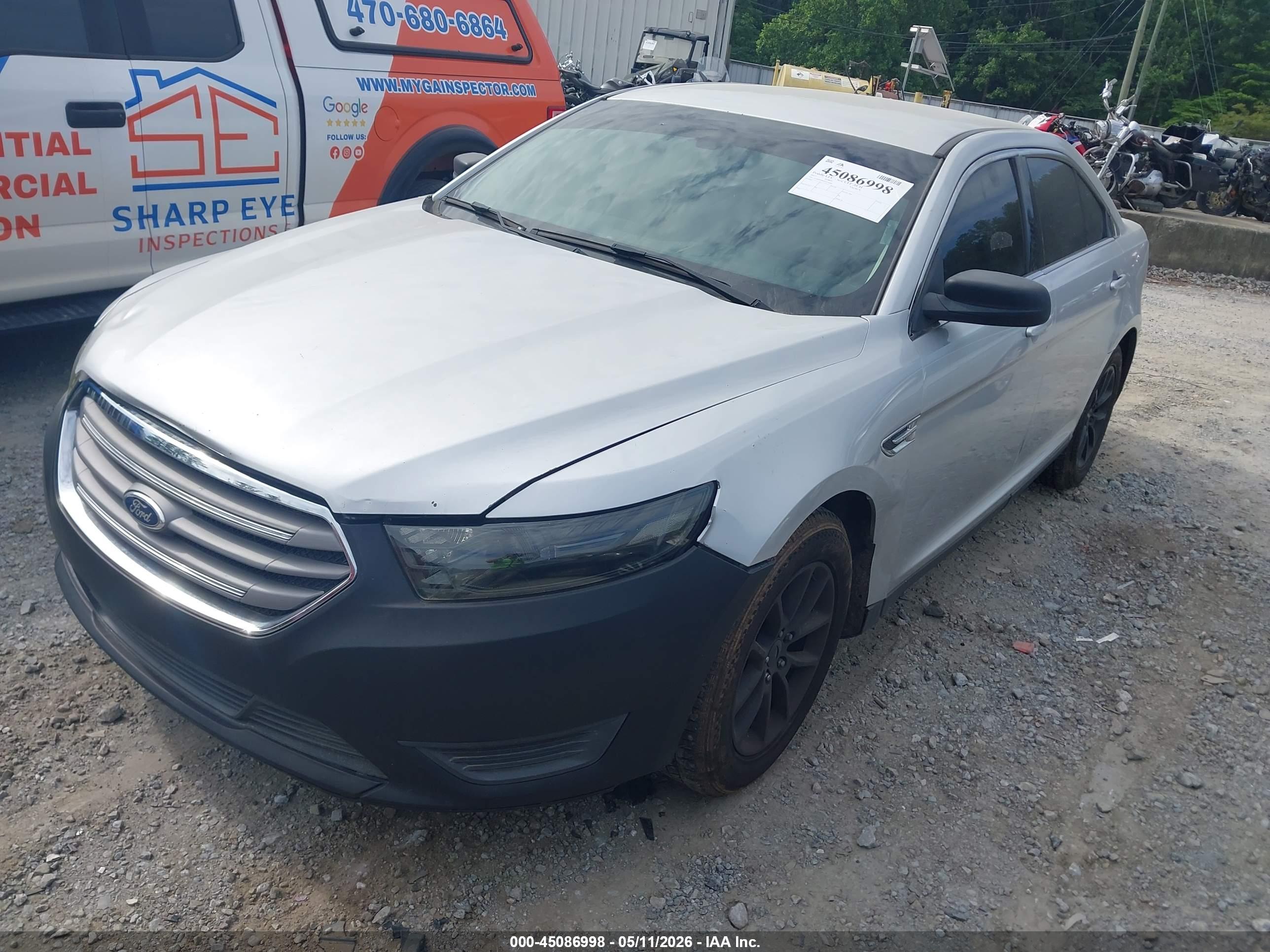 FORD TAURUS image 2