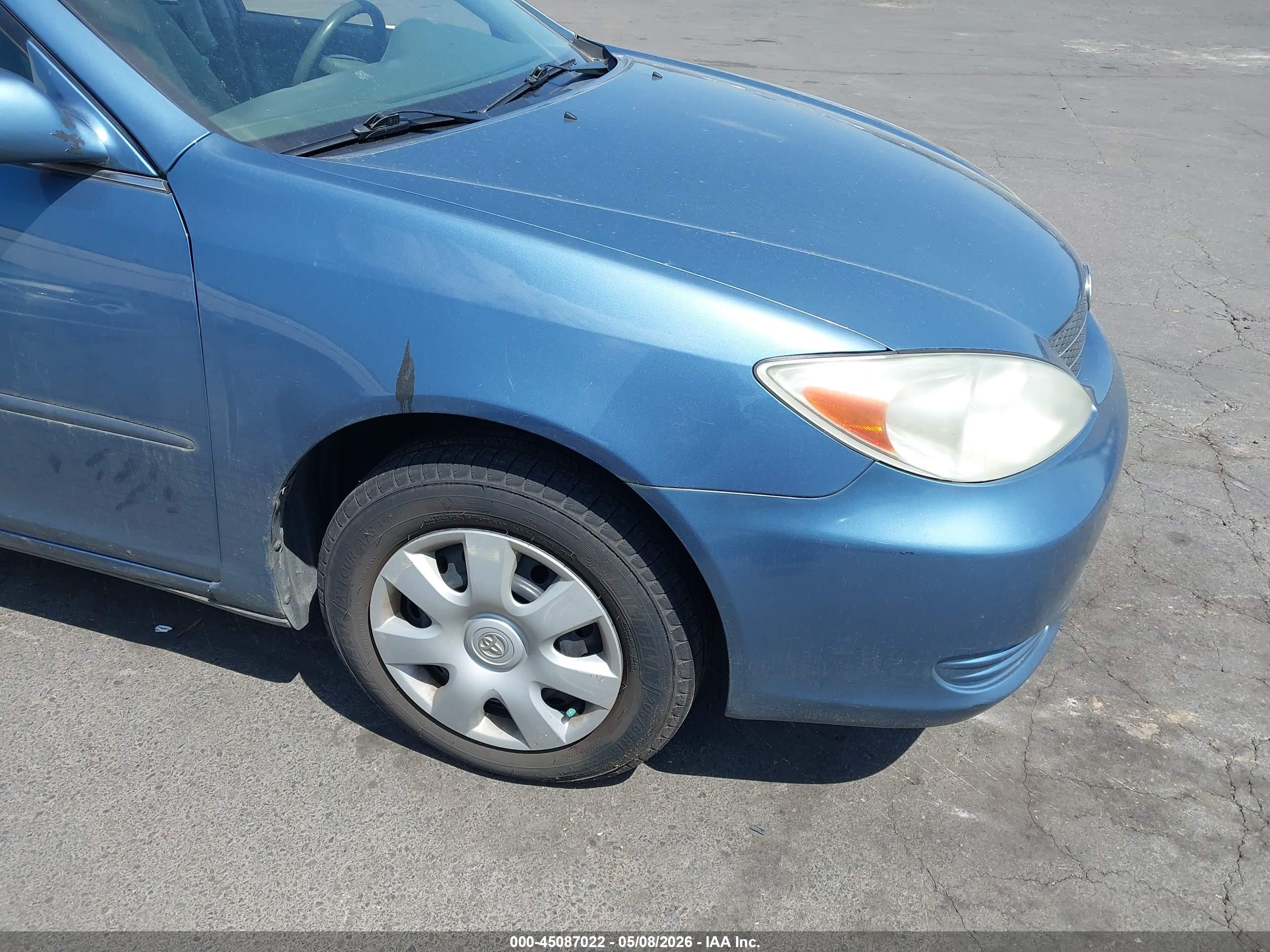 TOYOTA CAMRY image 6
