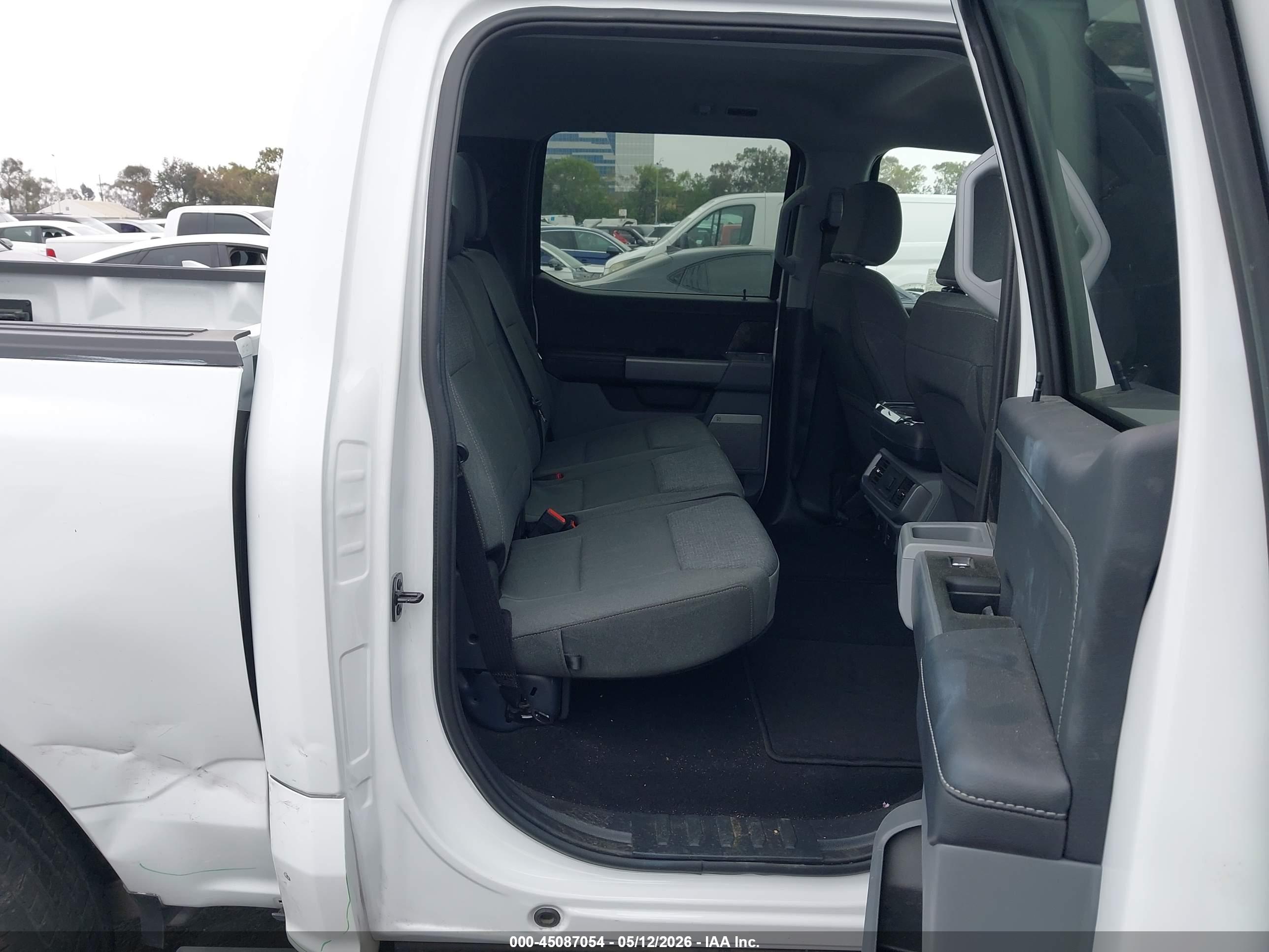 FORD F-150 image 8