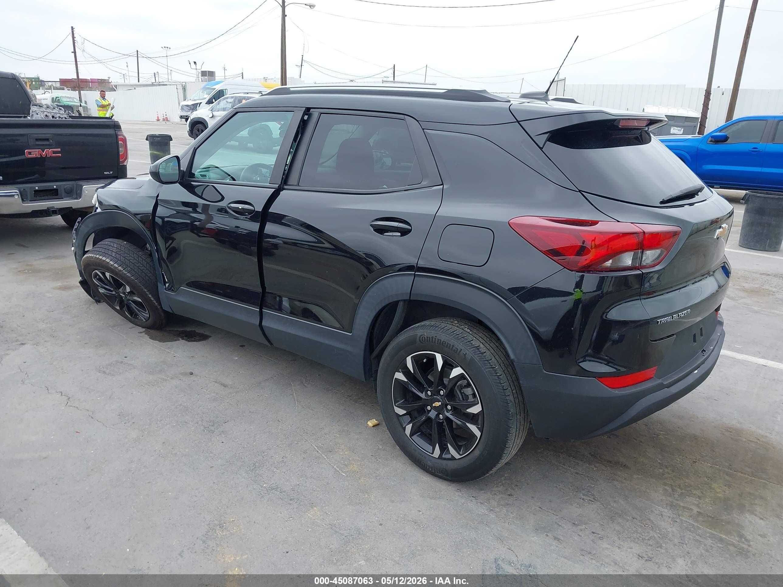 CHEVROLET TRAILBLAZER image 3