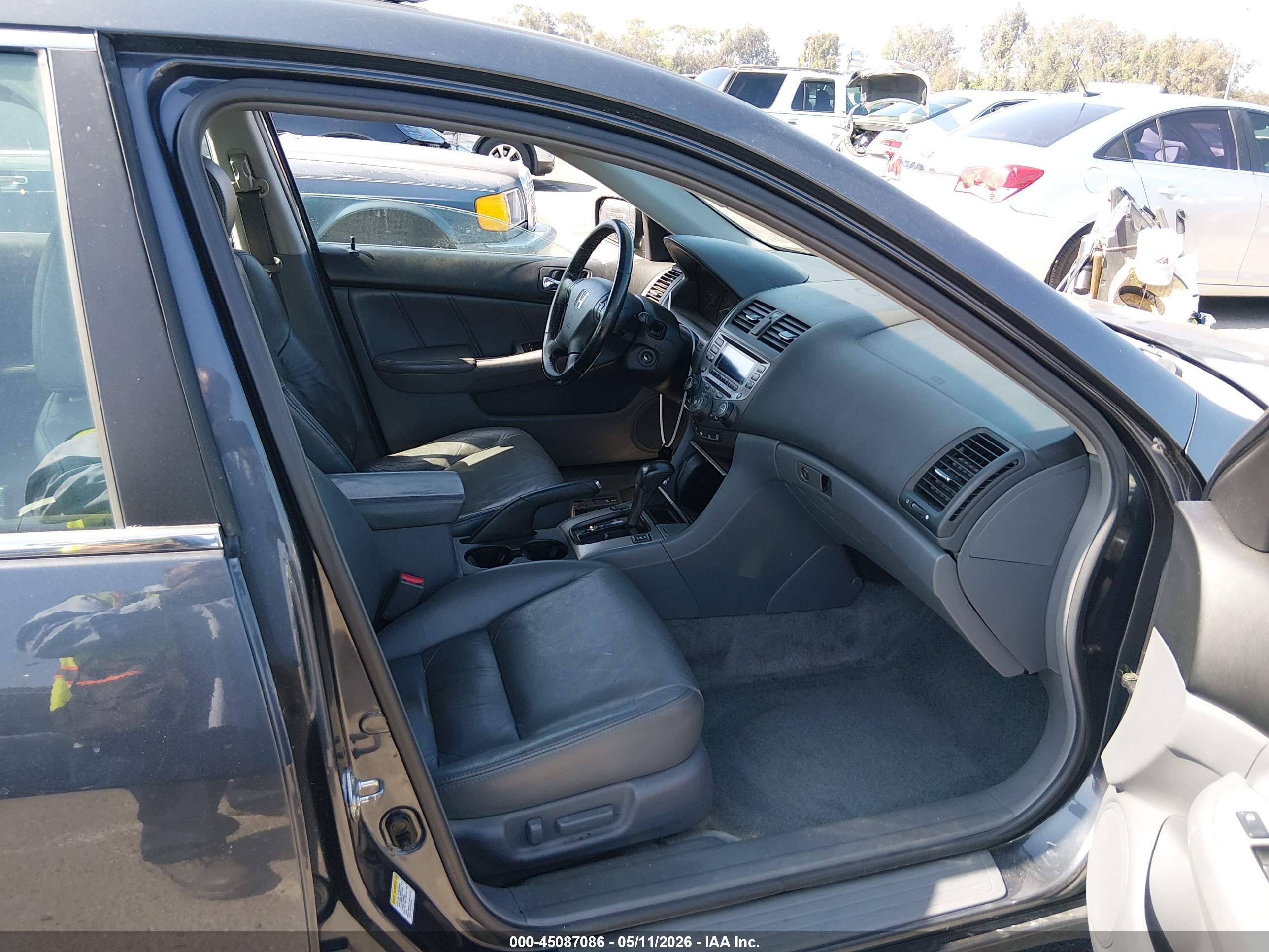 HONDA ACCORD image 5