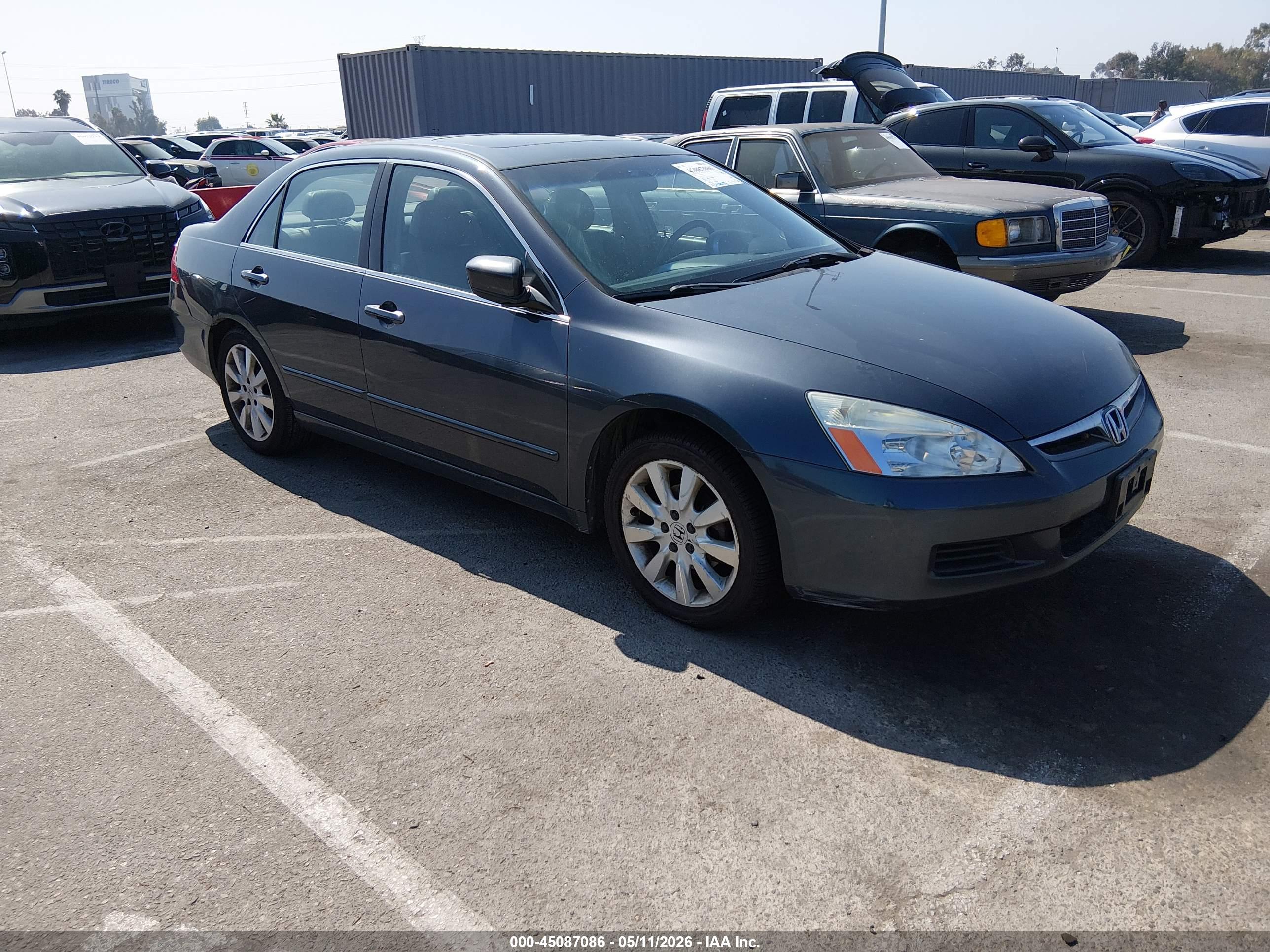 HONDA ACCORD image 6