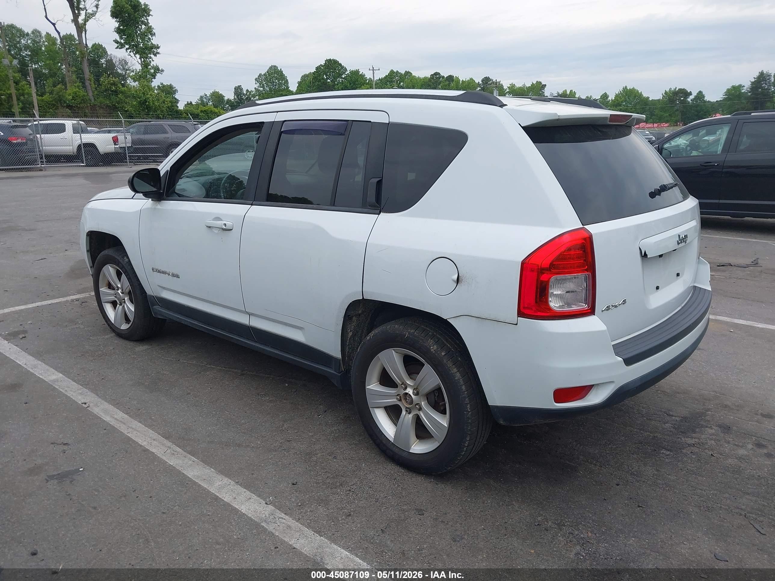 JEEP COMPASS image 3