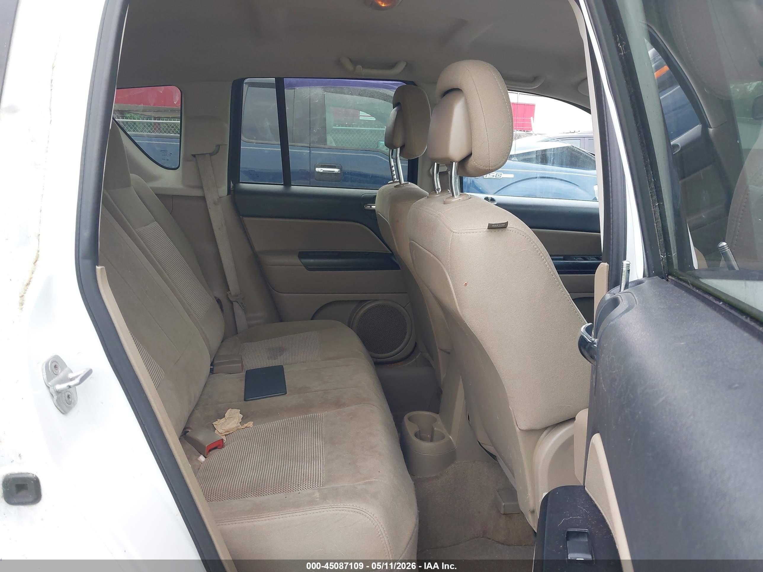 JEEP COMPASS image 8