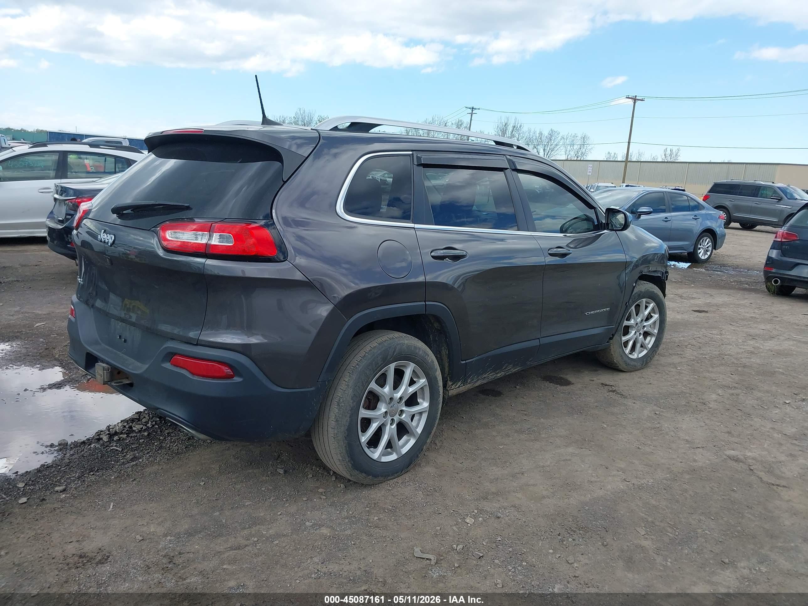 JEEP CHEROKEE image 4