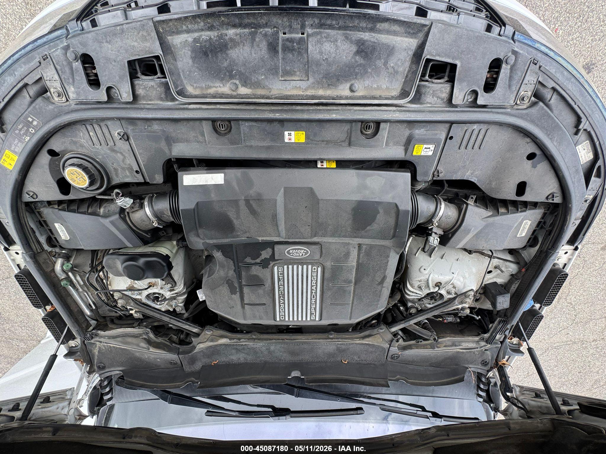 LAND ROVER image 10