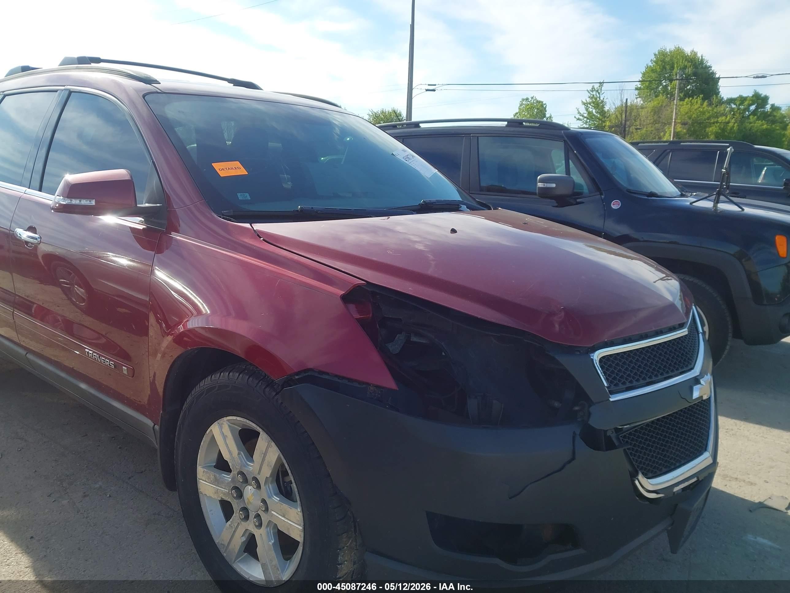 CHEVROLET TRAVERSE image 6