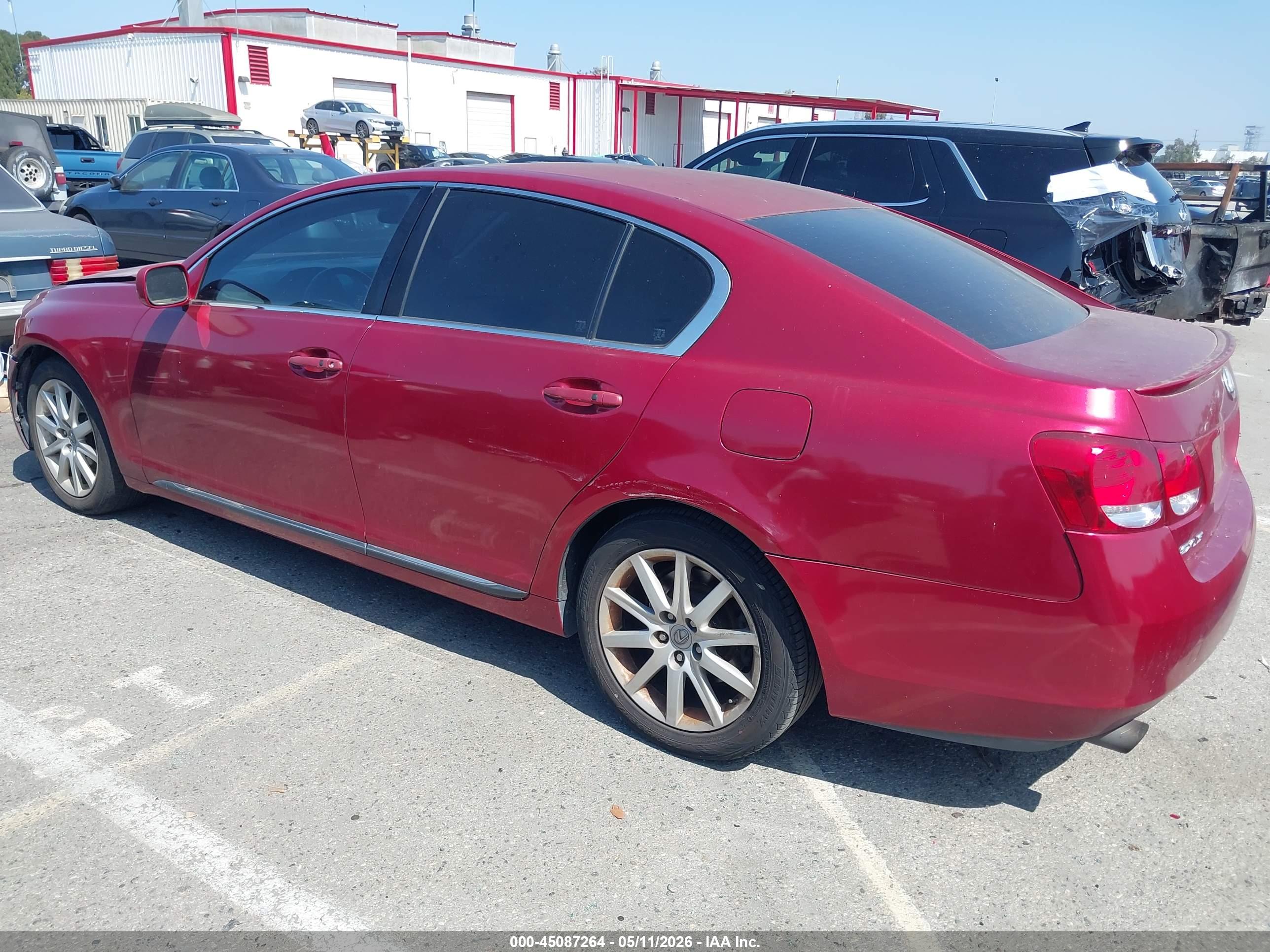 LEXUS GS image 3