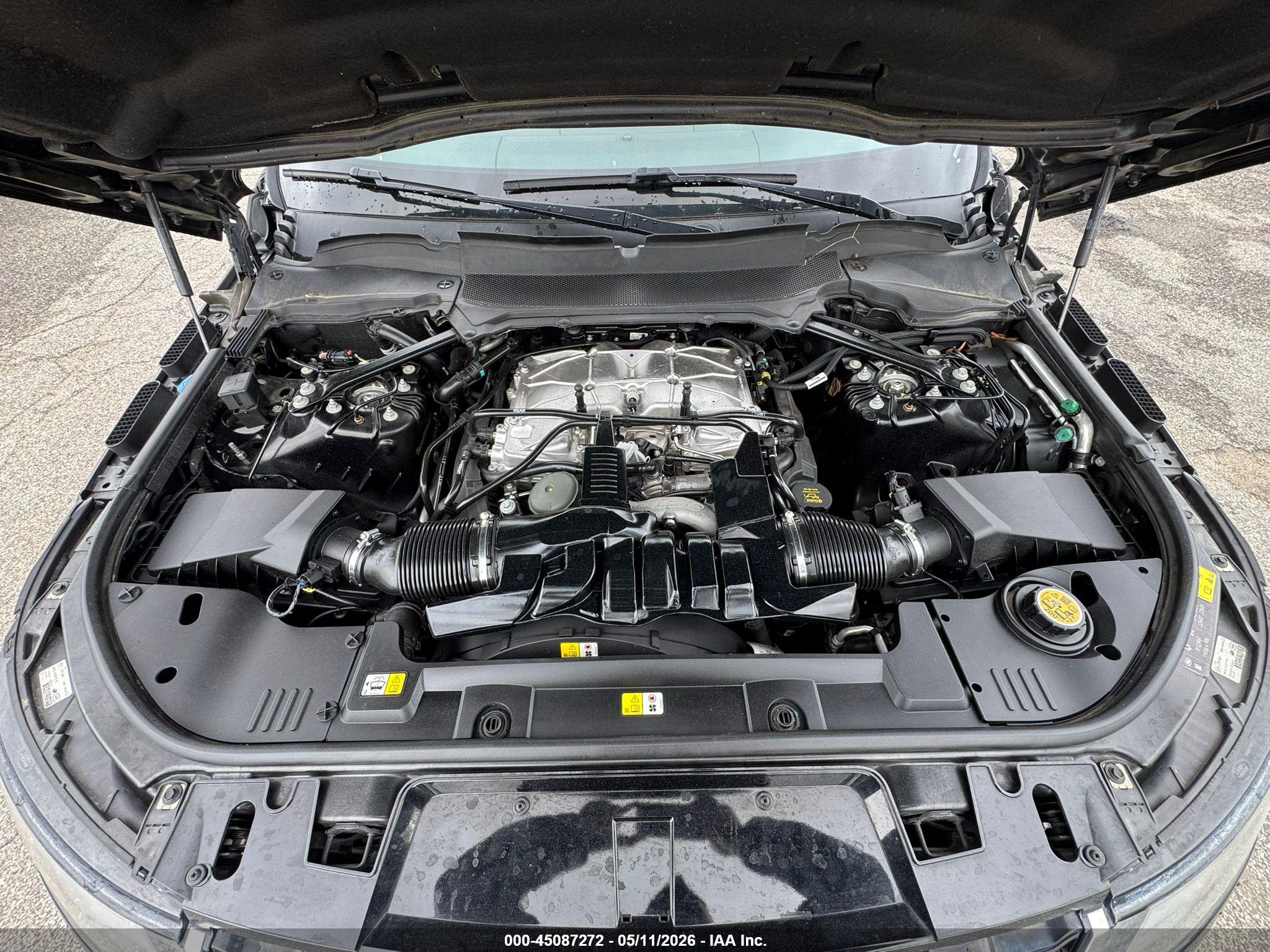 LAND ROVER image 10