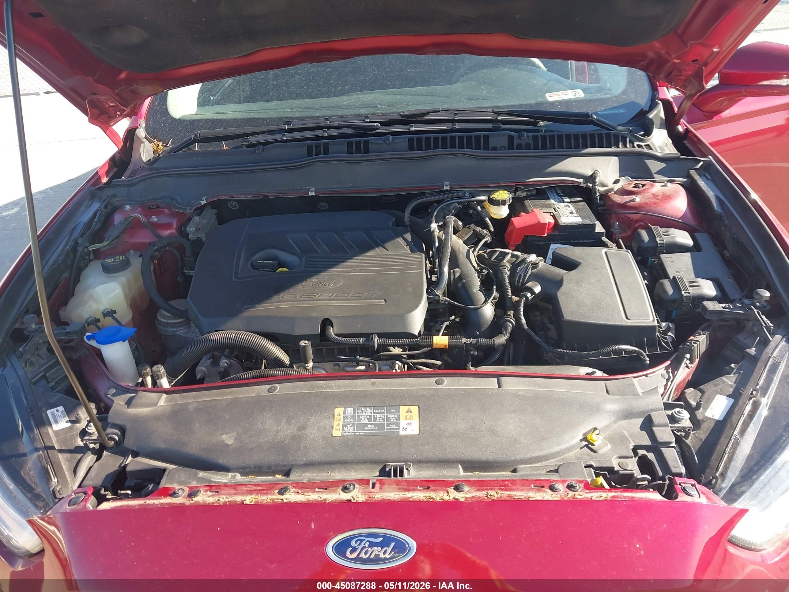 FORD FUSION image 10