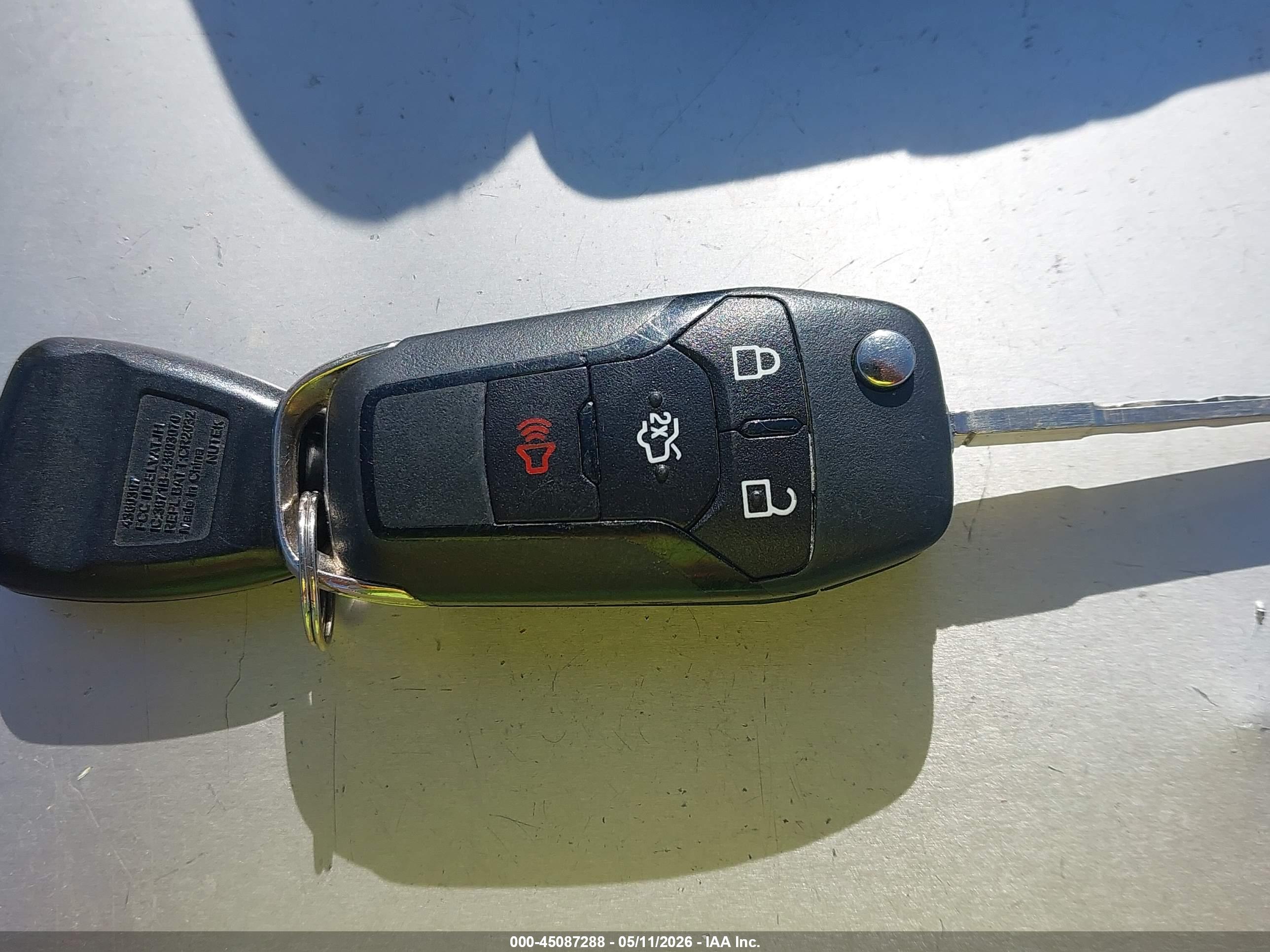 FORD FUSION image 11