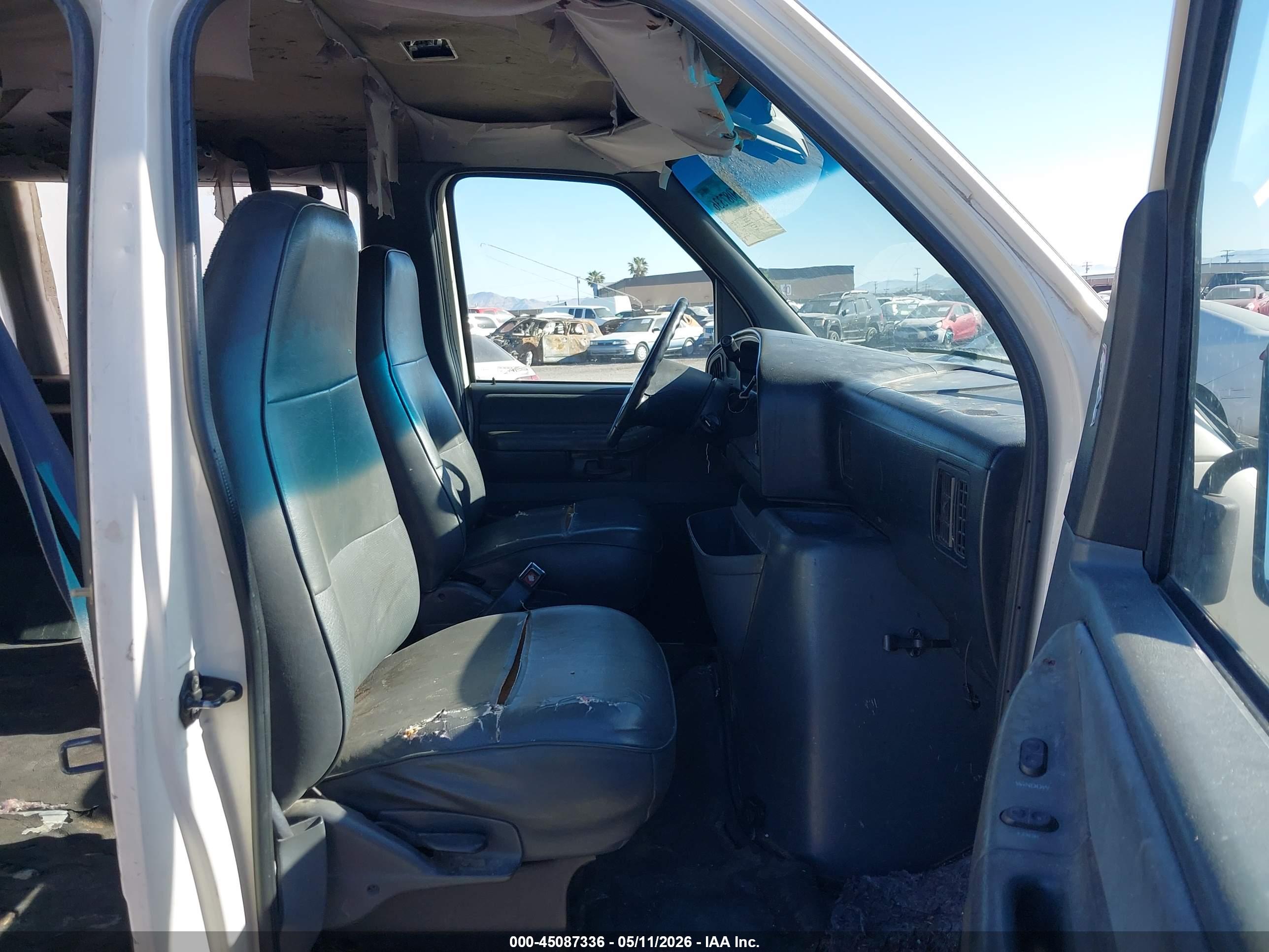 FORD ECONOLINE image 5
