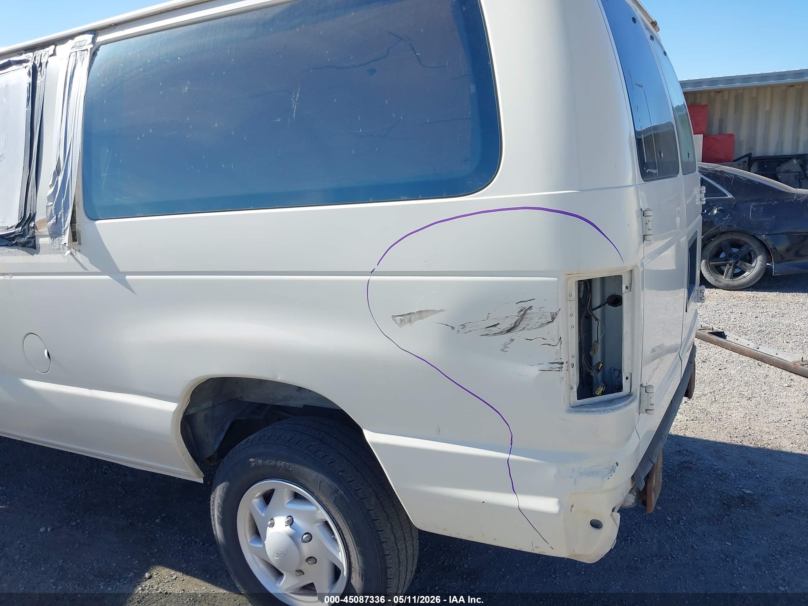 FORD ECONOLINE image 6