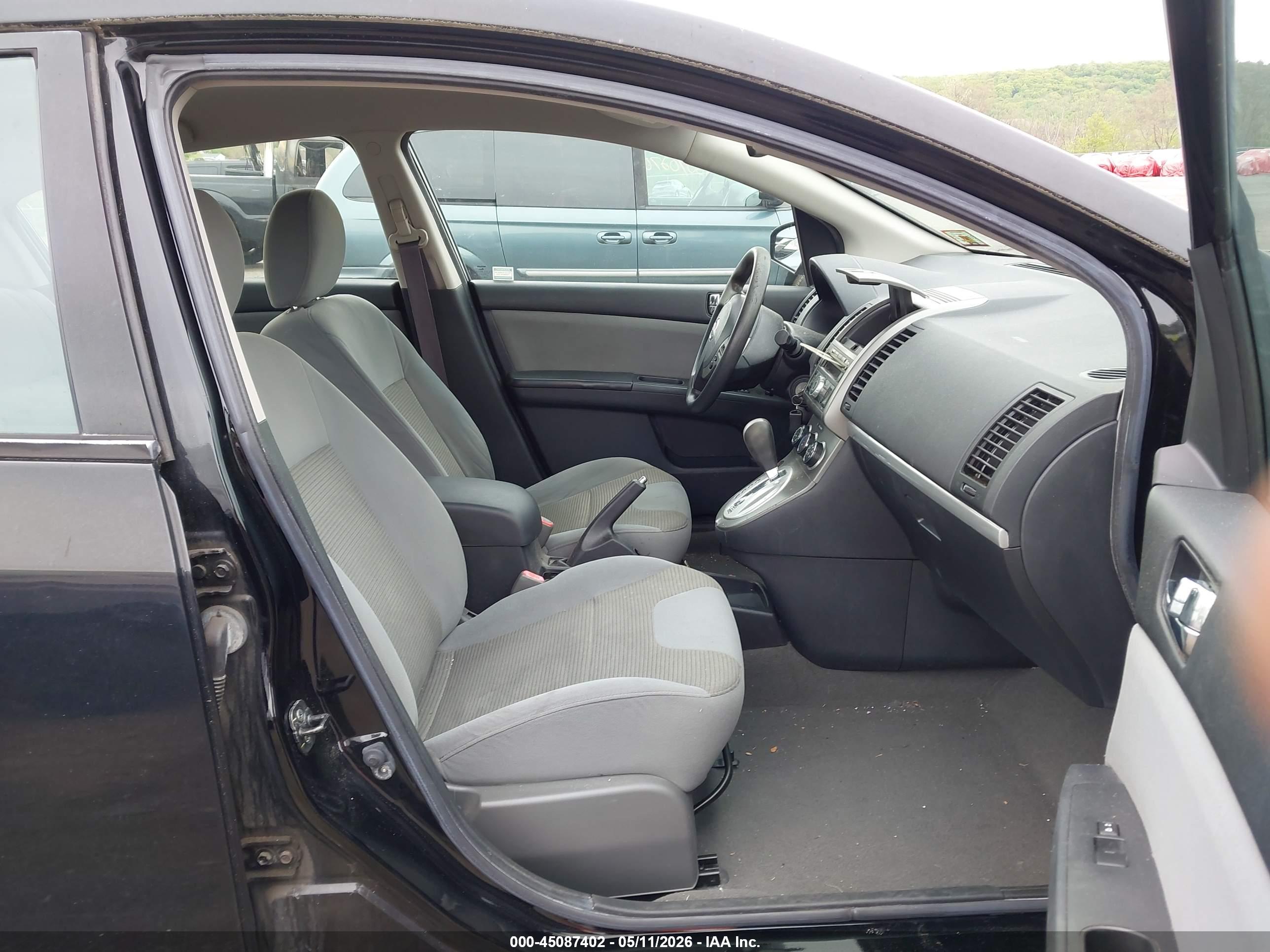 NISSAN SENTRA image 5