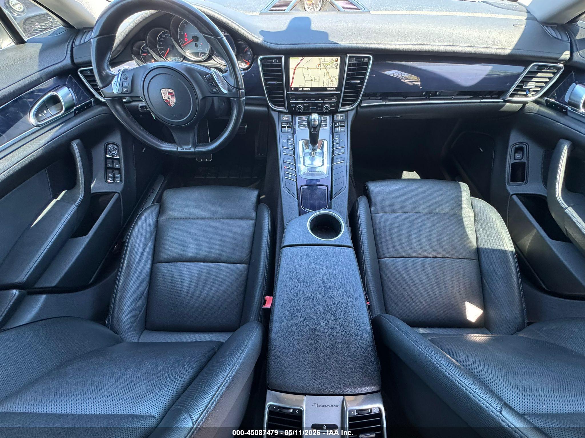 PORSCHE PANAMERA image 8