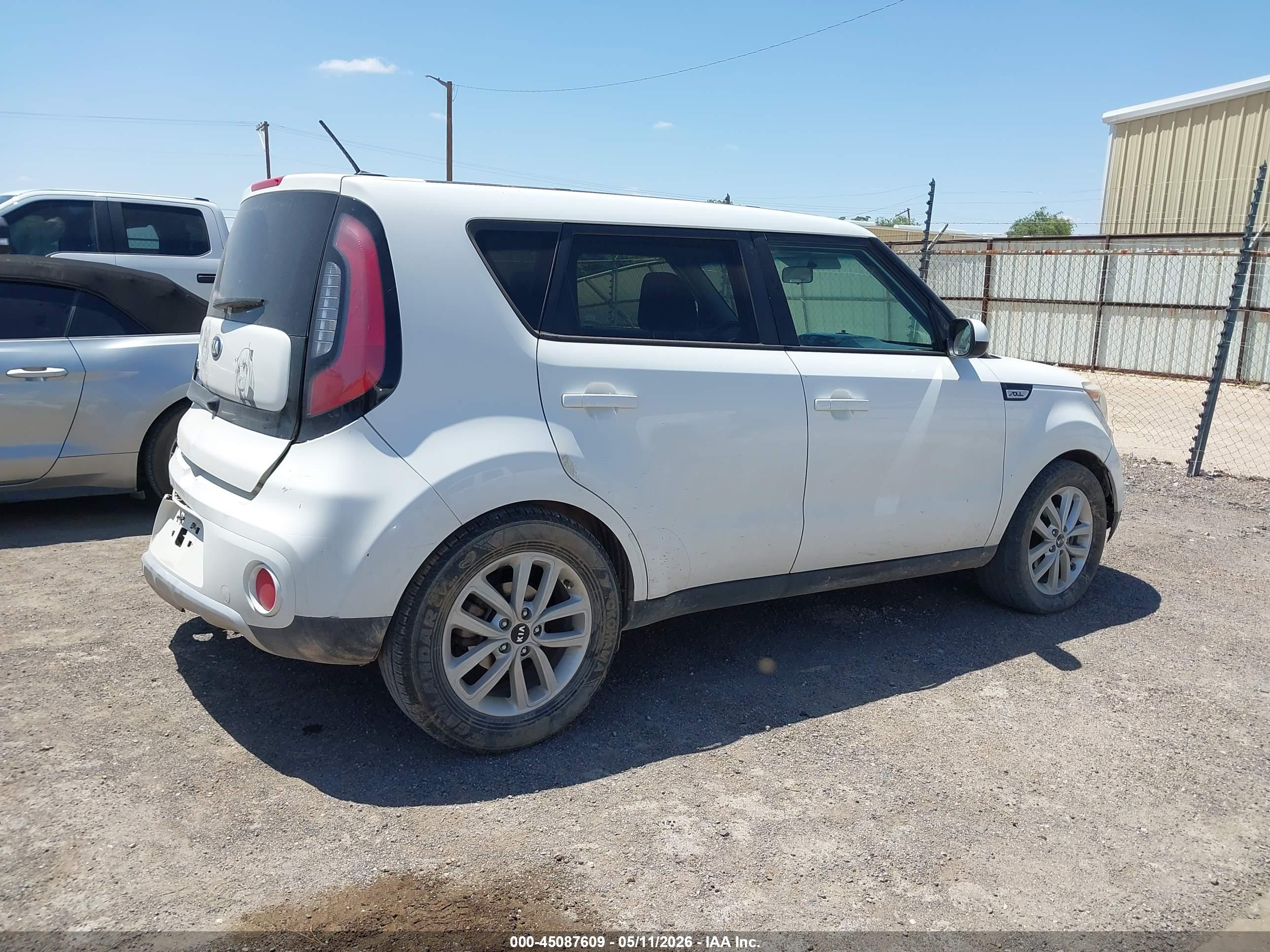 KIA SOUL image 4