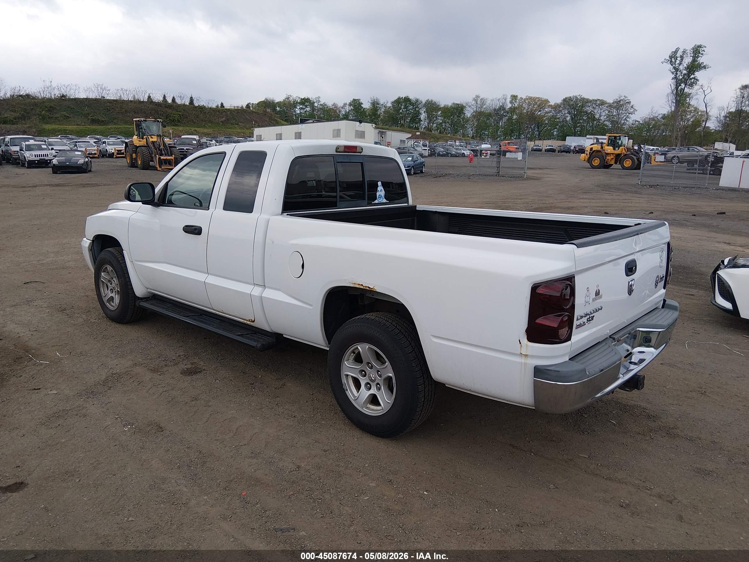 DODGE DAKOTA image 3