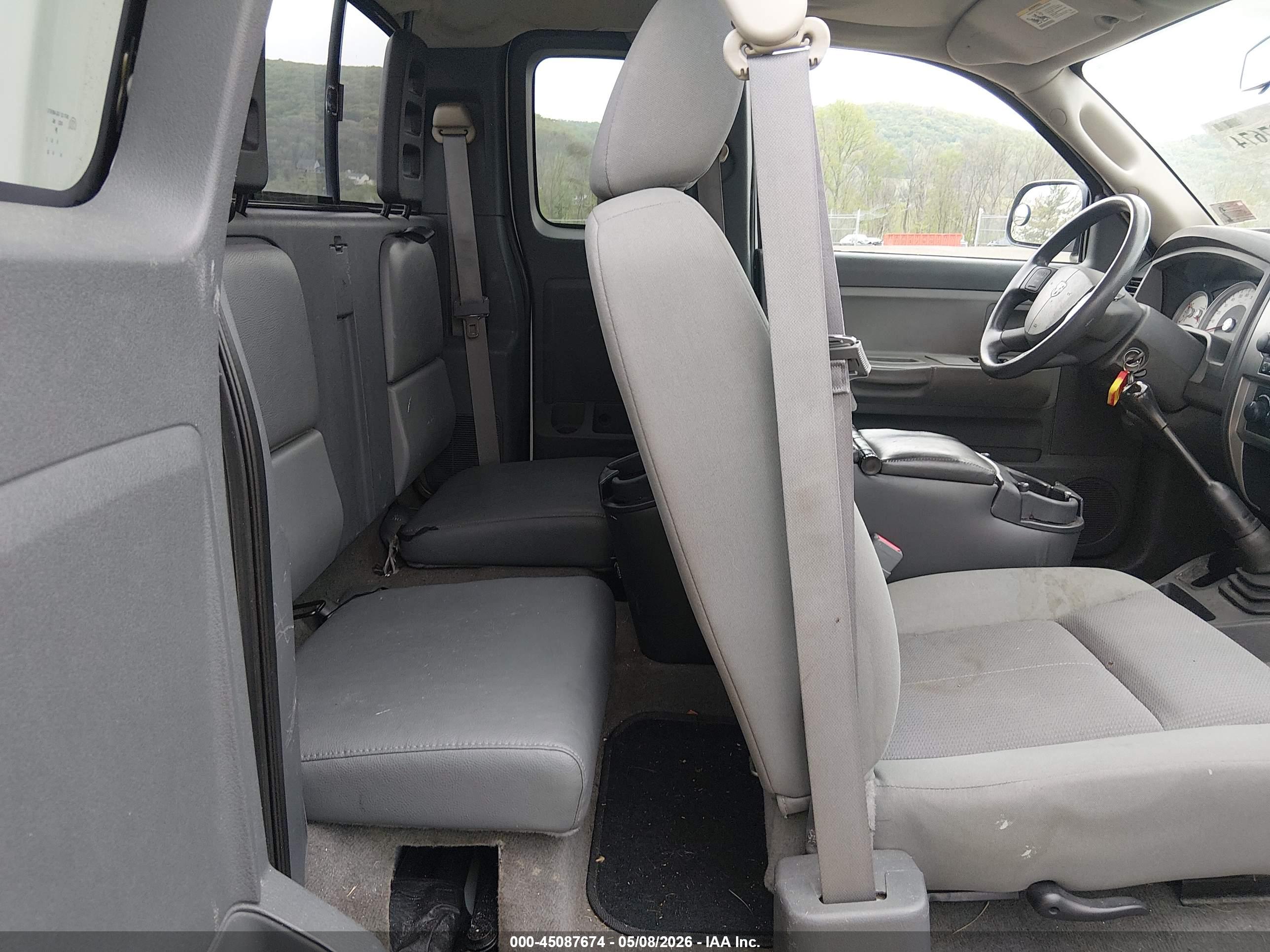 DODGE DAKOTA image 8