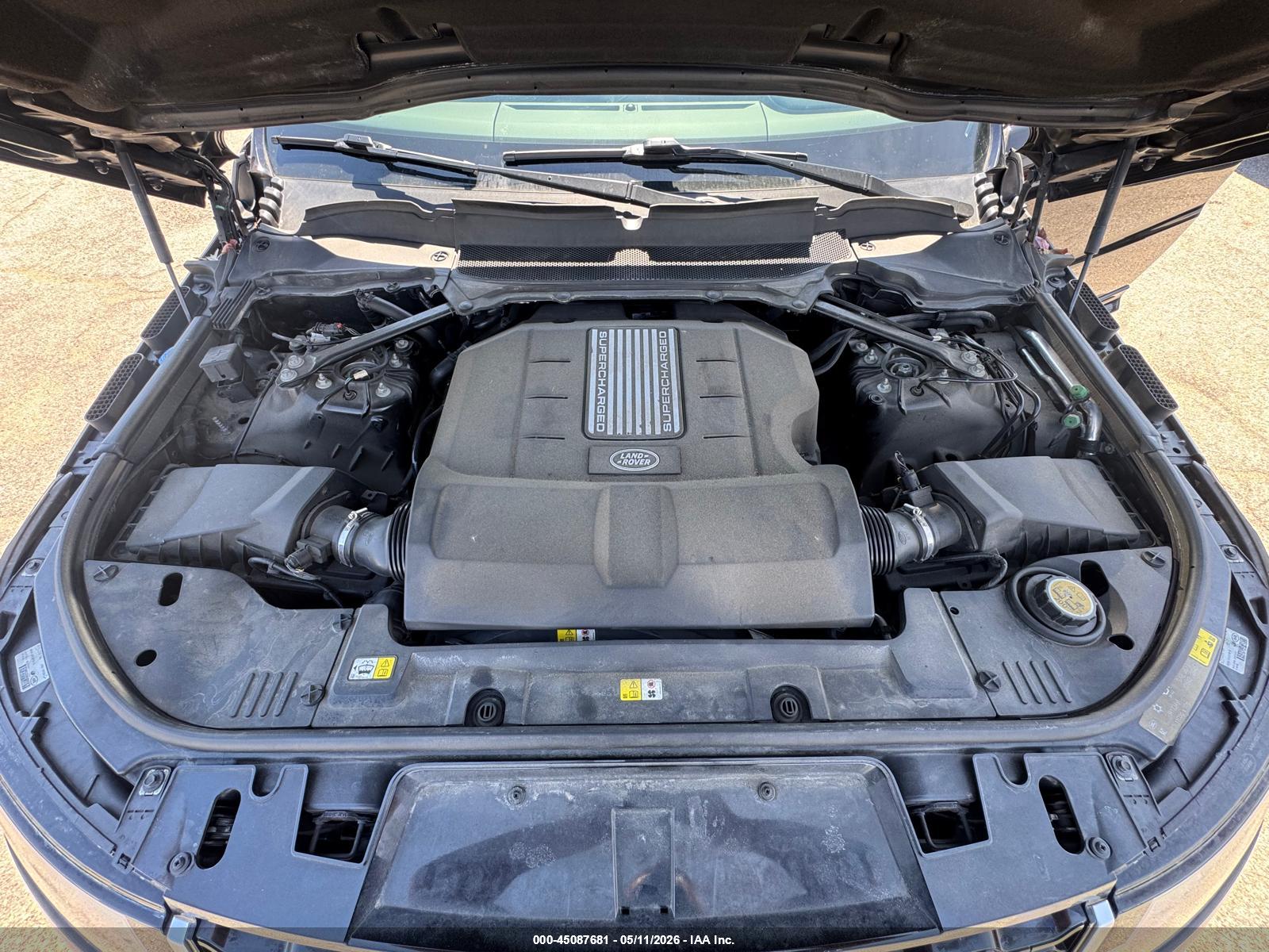 LAND ROVER image 10