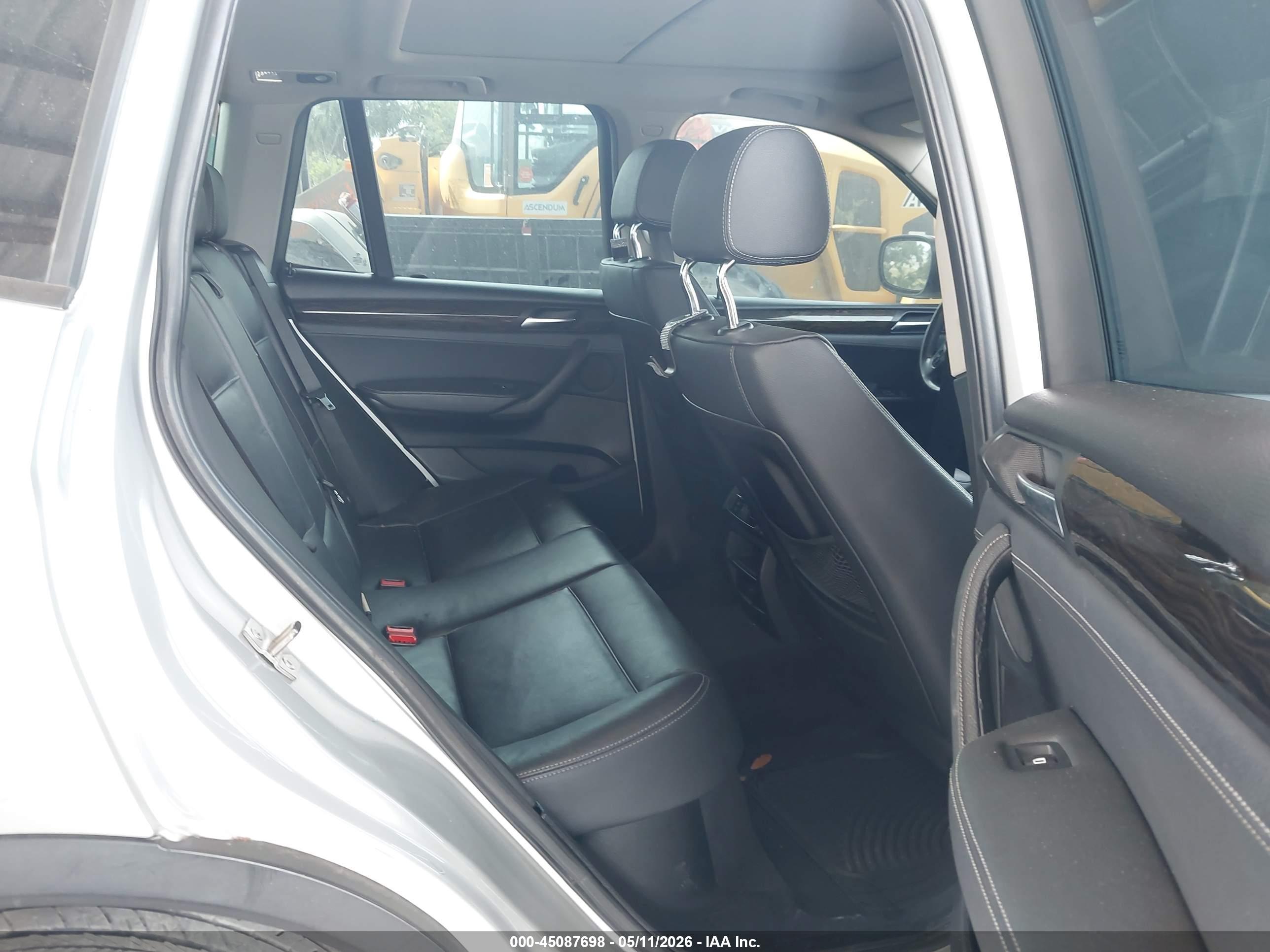BMW X3 image 8