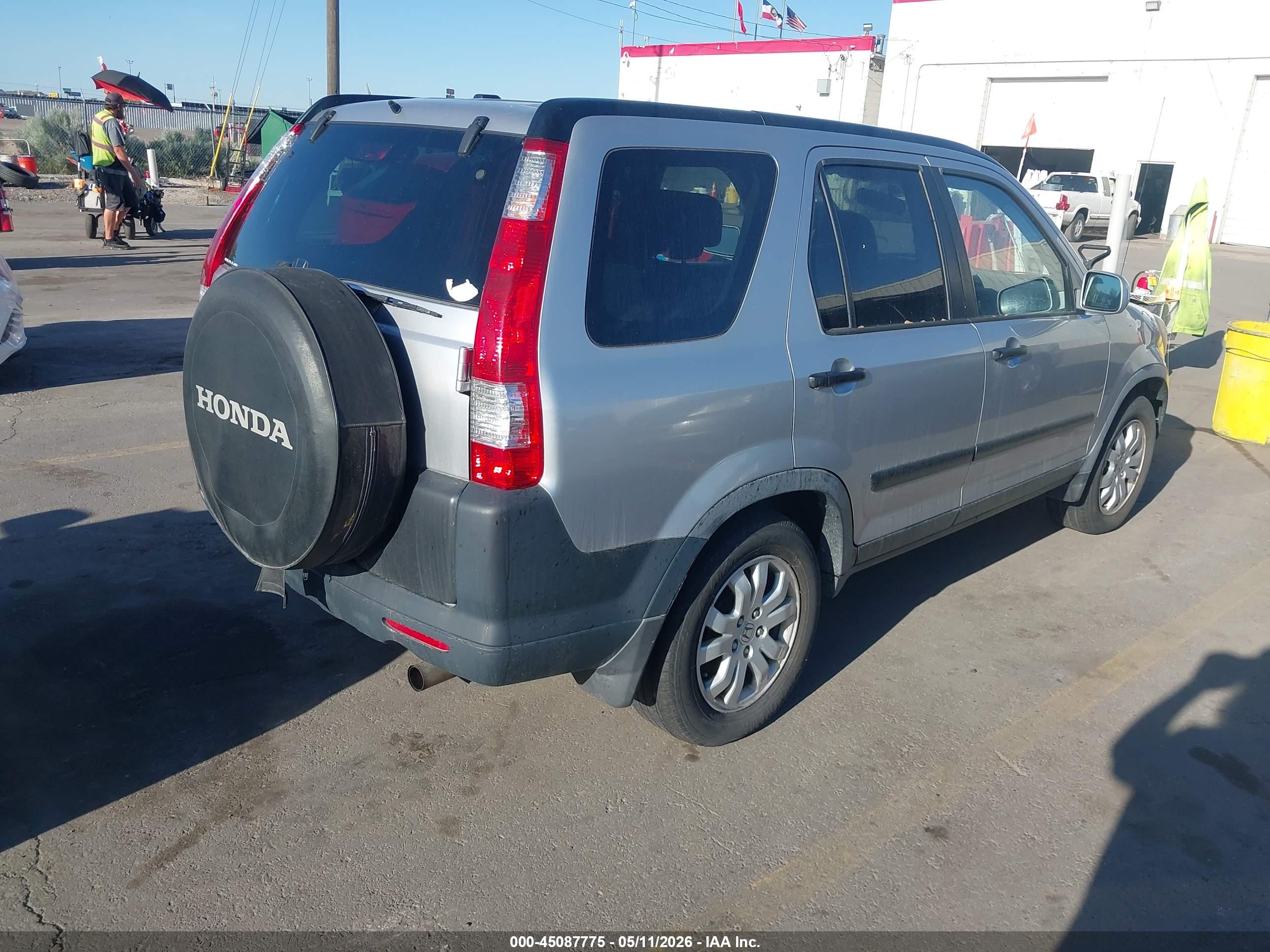 HONDA CR-V image 4