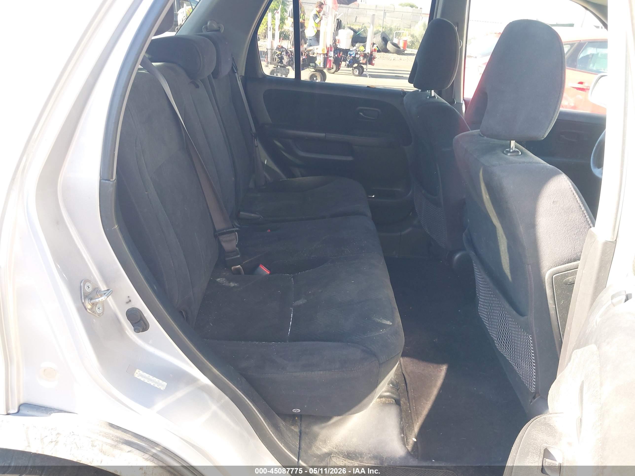 HONDA CR-V image 8