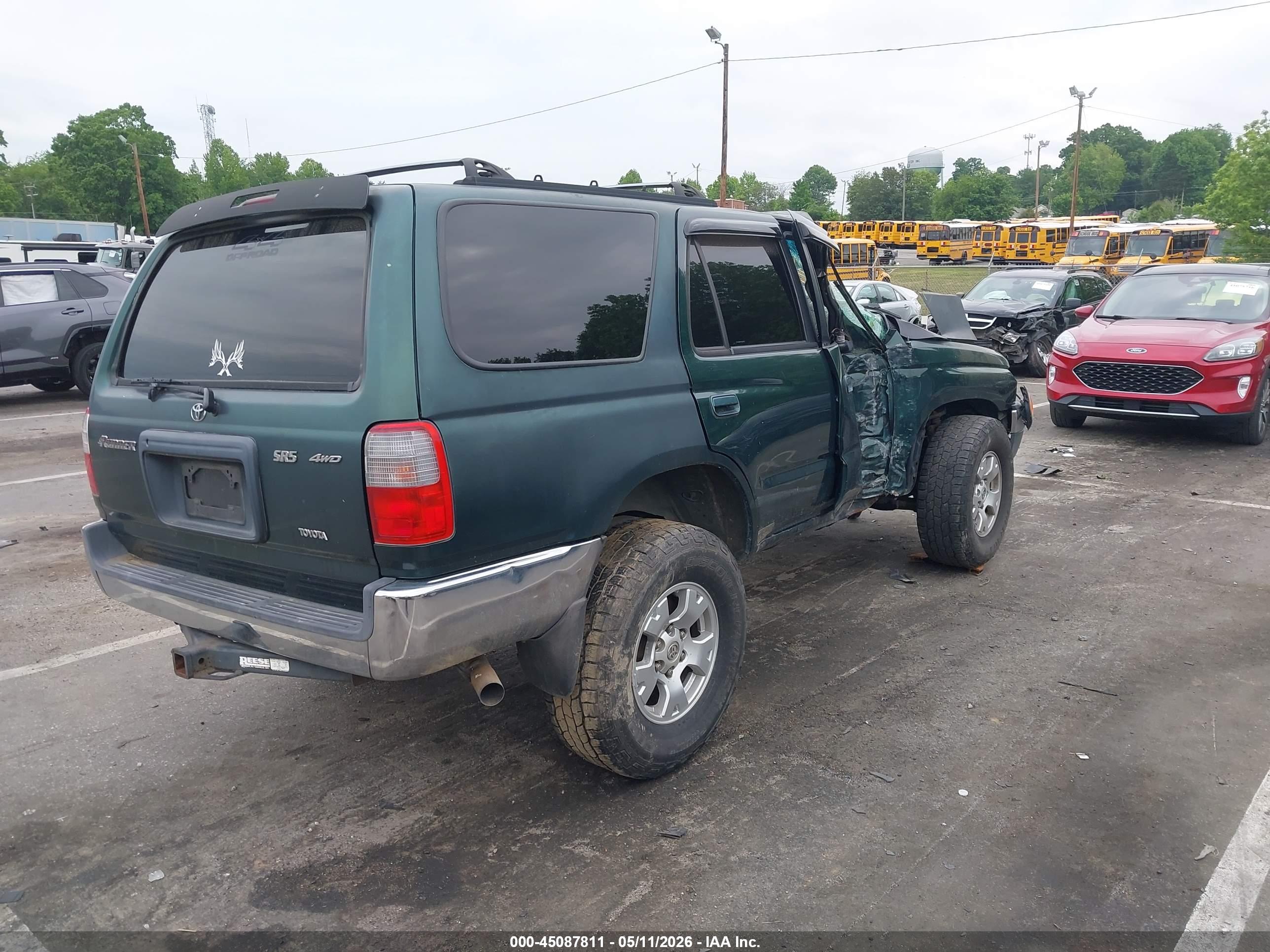 TOYOTA 4RUNNER image 4