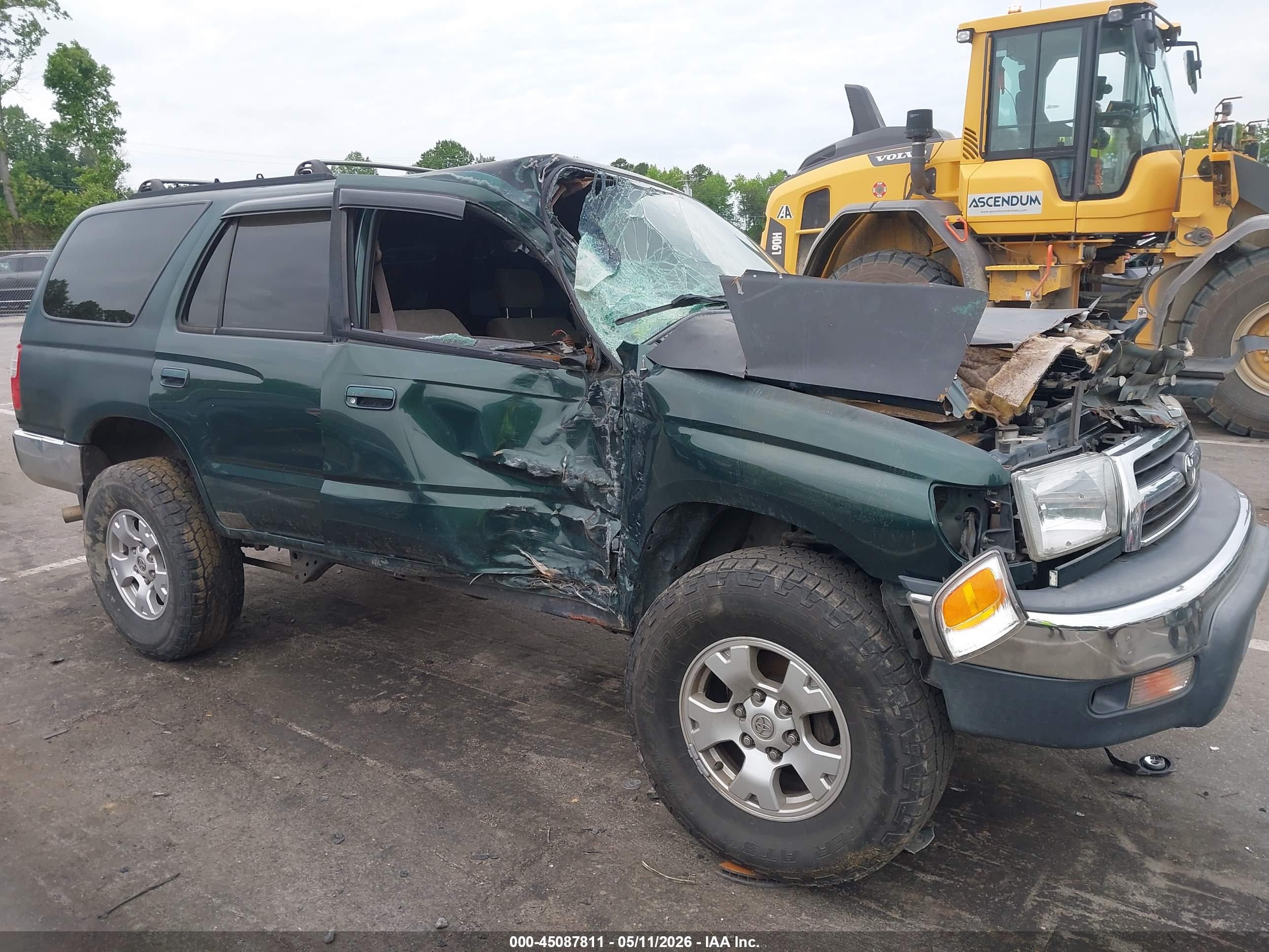 TOYOTA 4RUNNER image 6